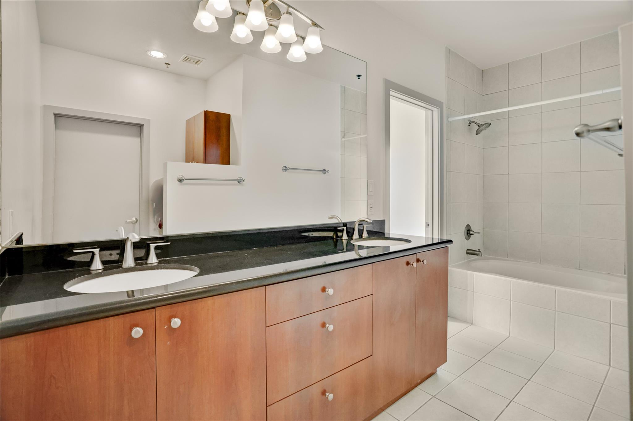 3311 Yupon Street # 519, Houston Unit: 519