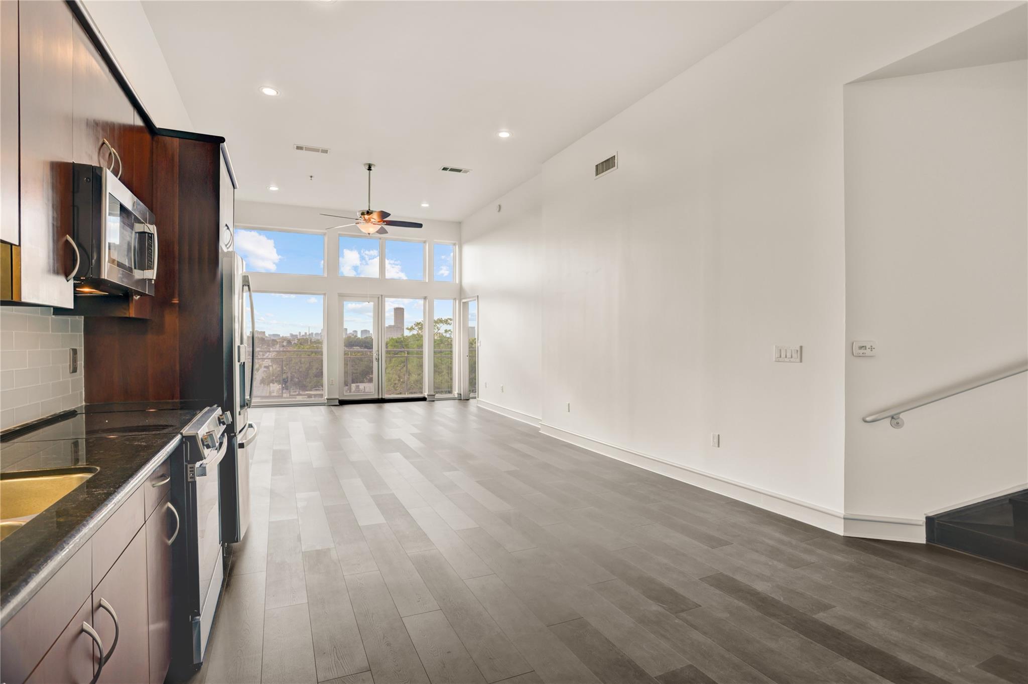 3311 Yupon Street # 519, Houston Unit: 519