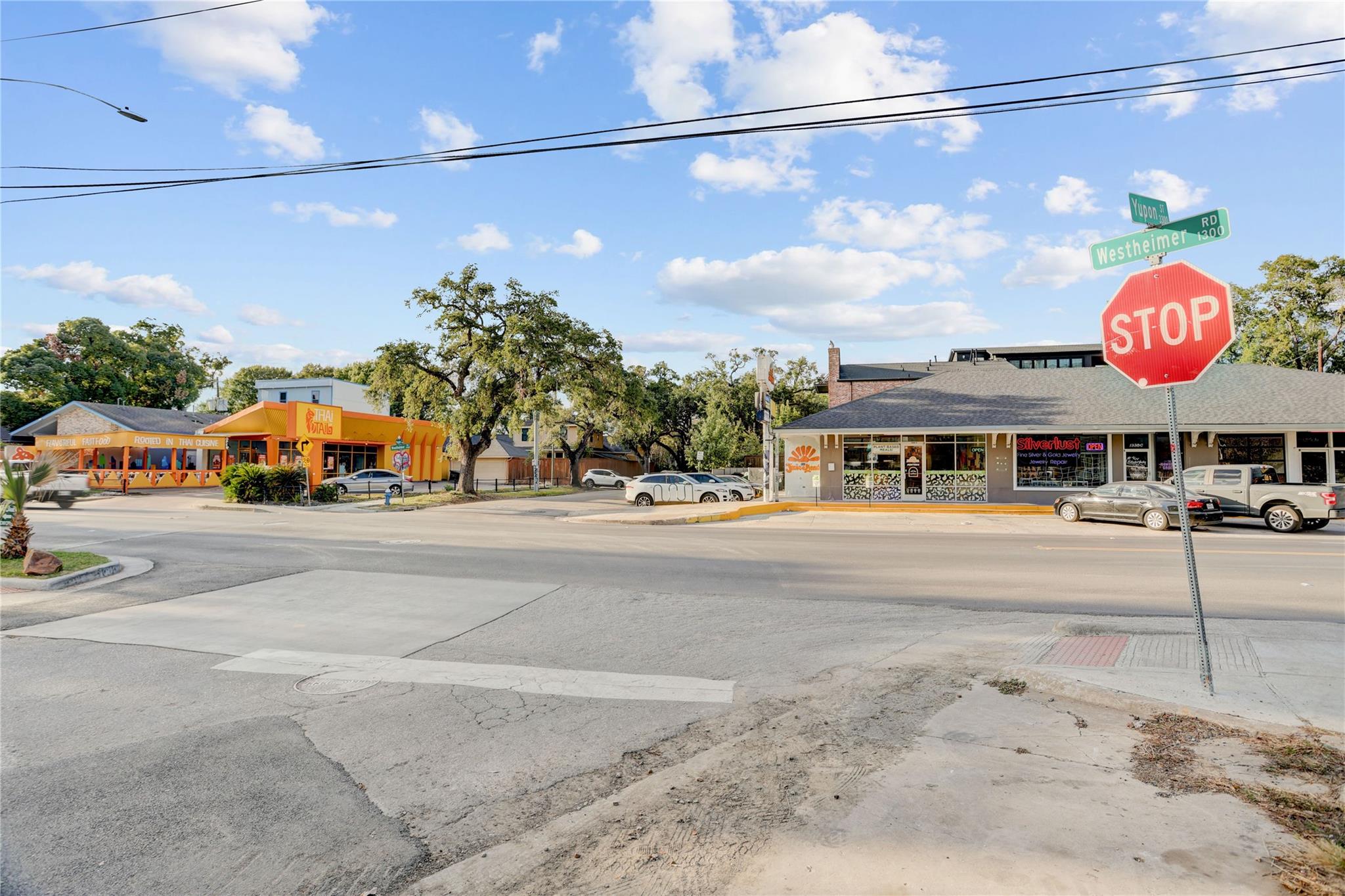 3311 Yupon Street # 519, Houston Unit: 519