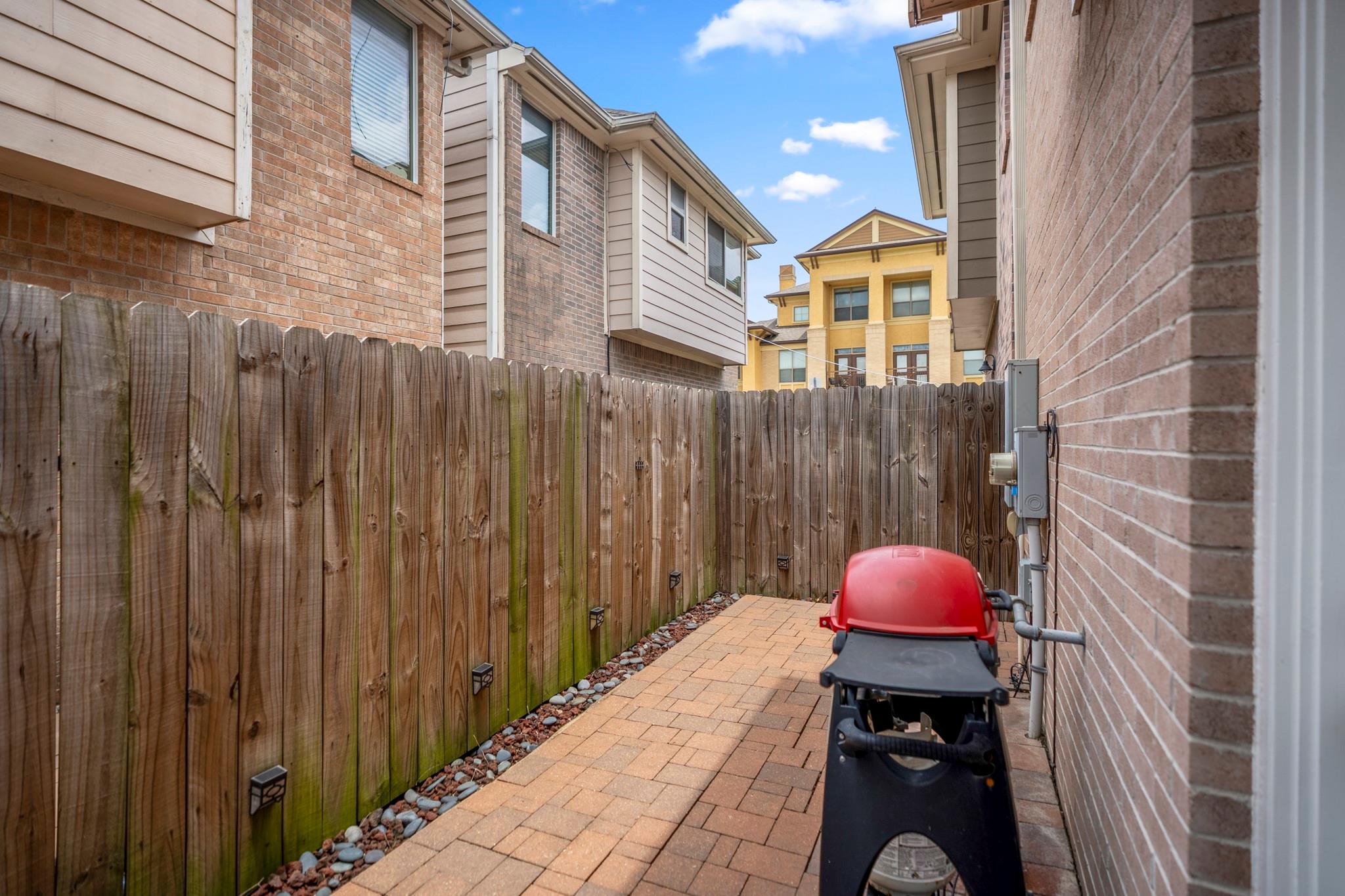 323 Plaza Del Sol Park