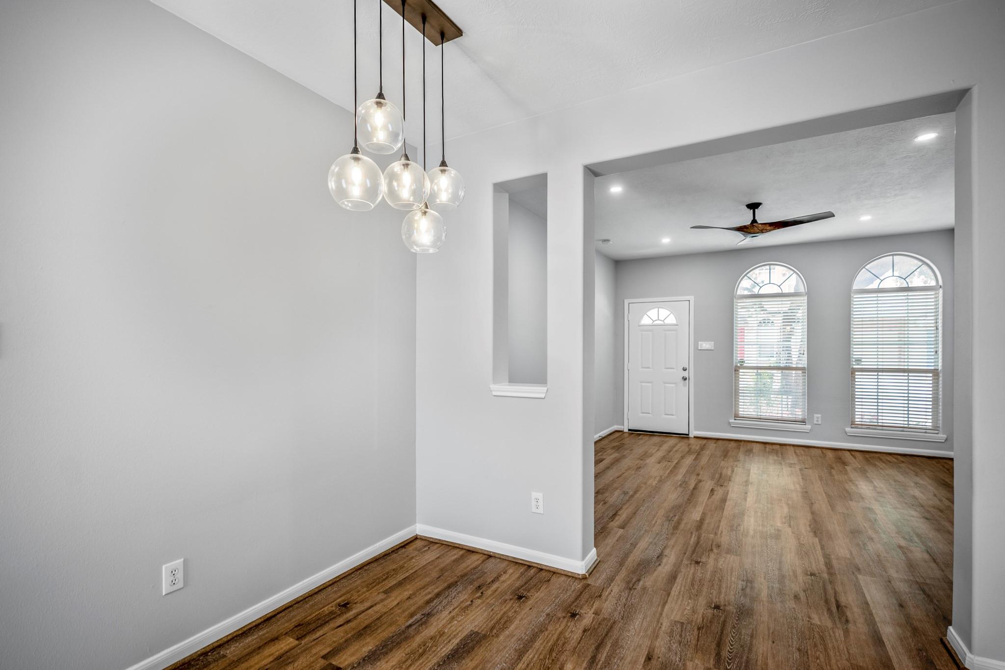 323 Plaza Del Sol Park