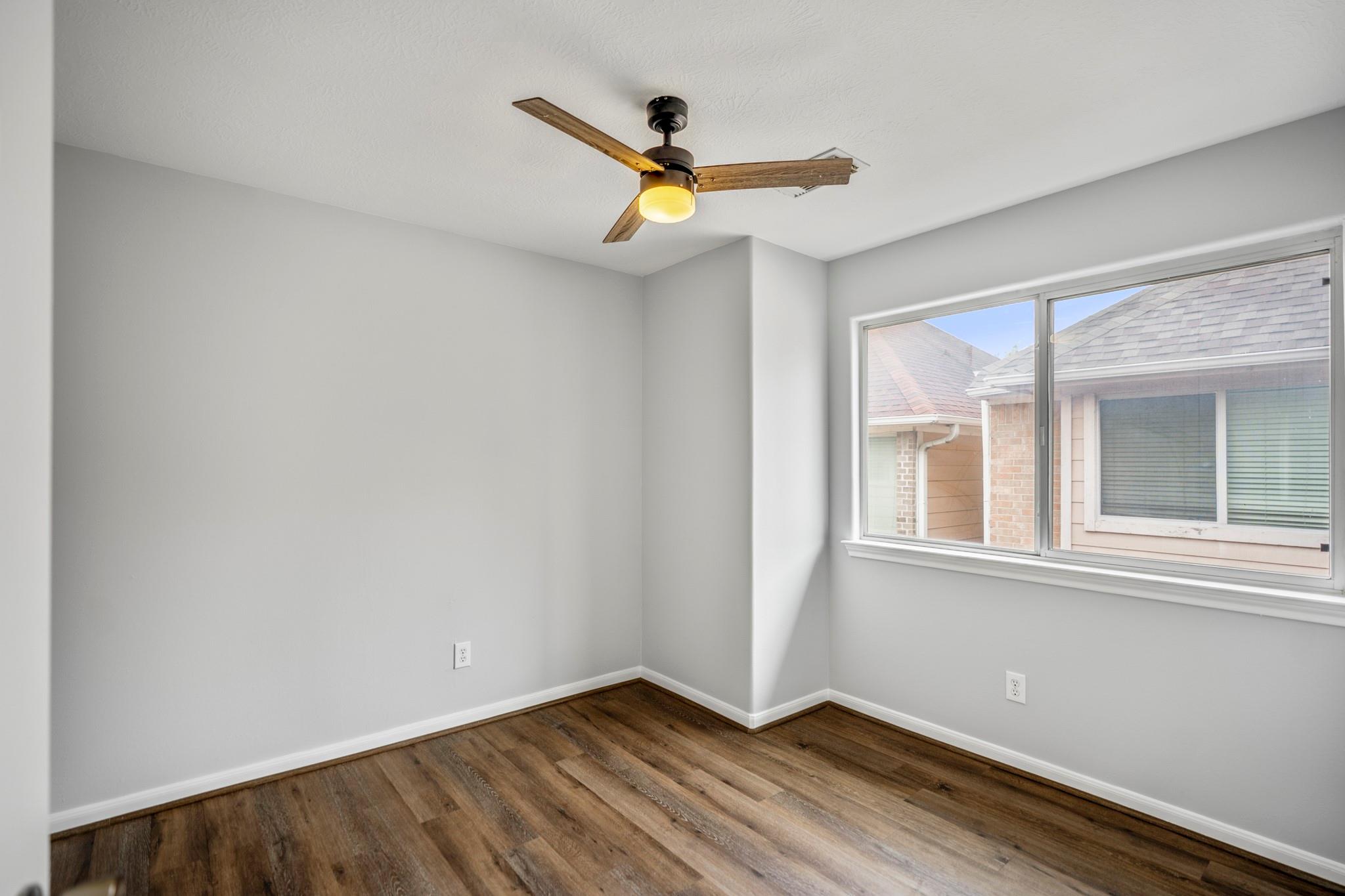 323 Plaza Del Sol Park