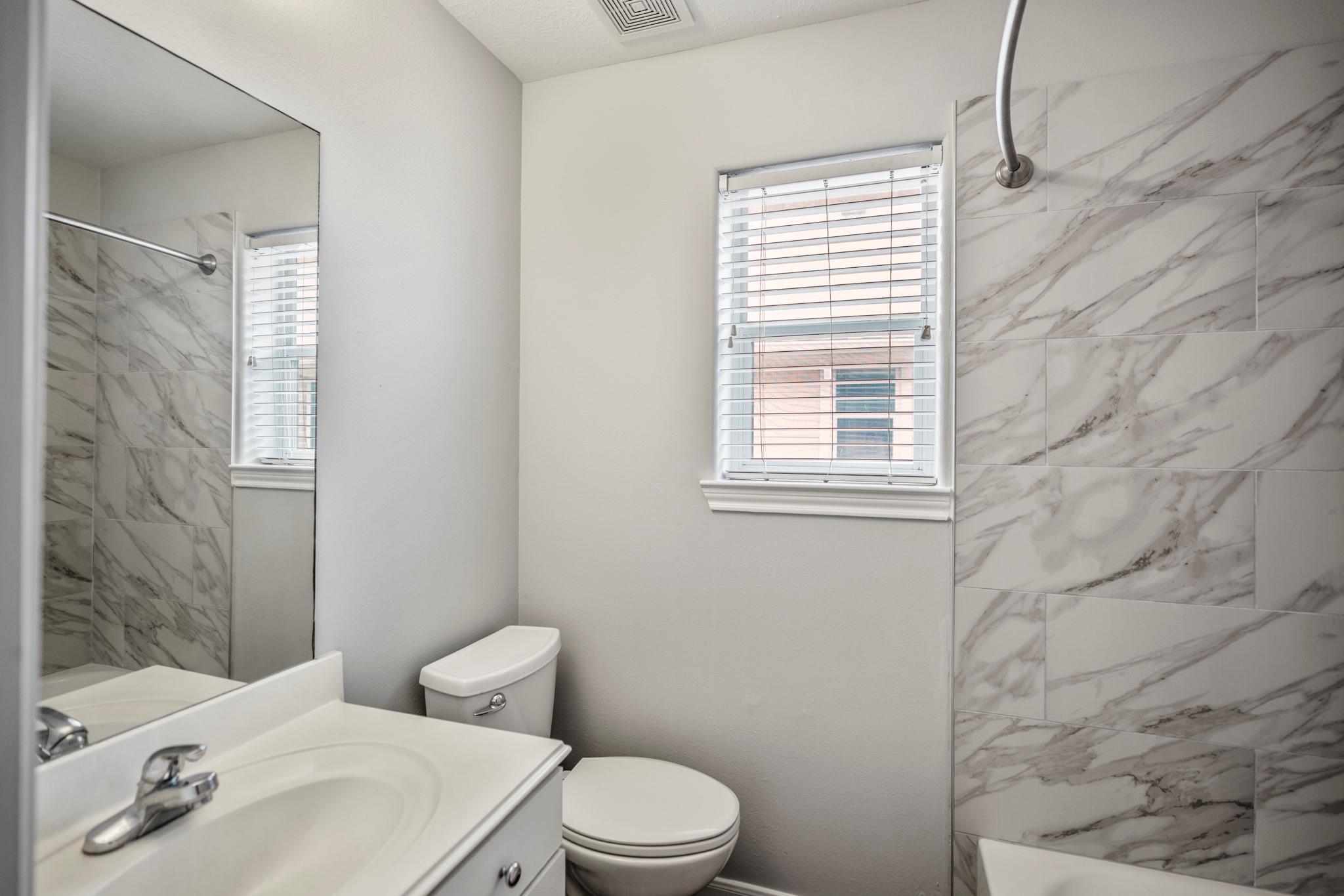 323 Plaza Del Sol Park