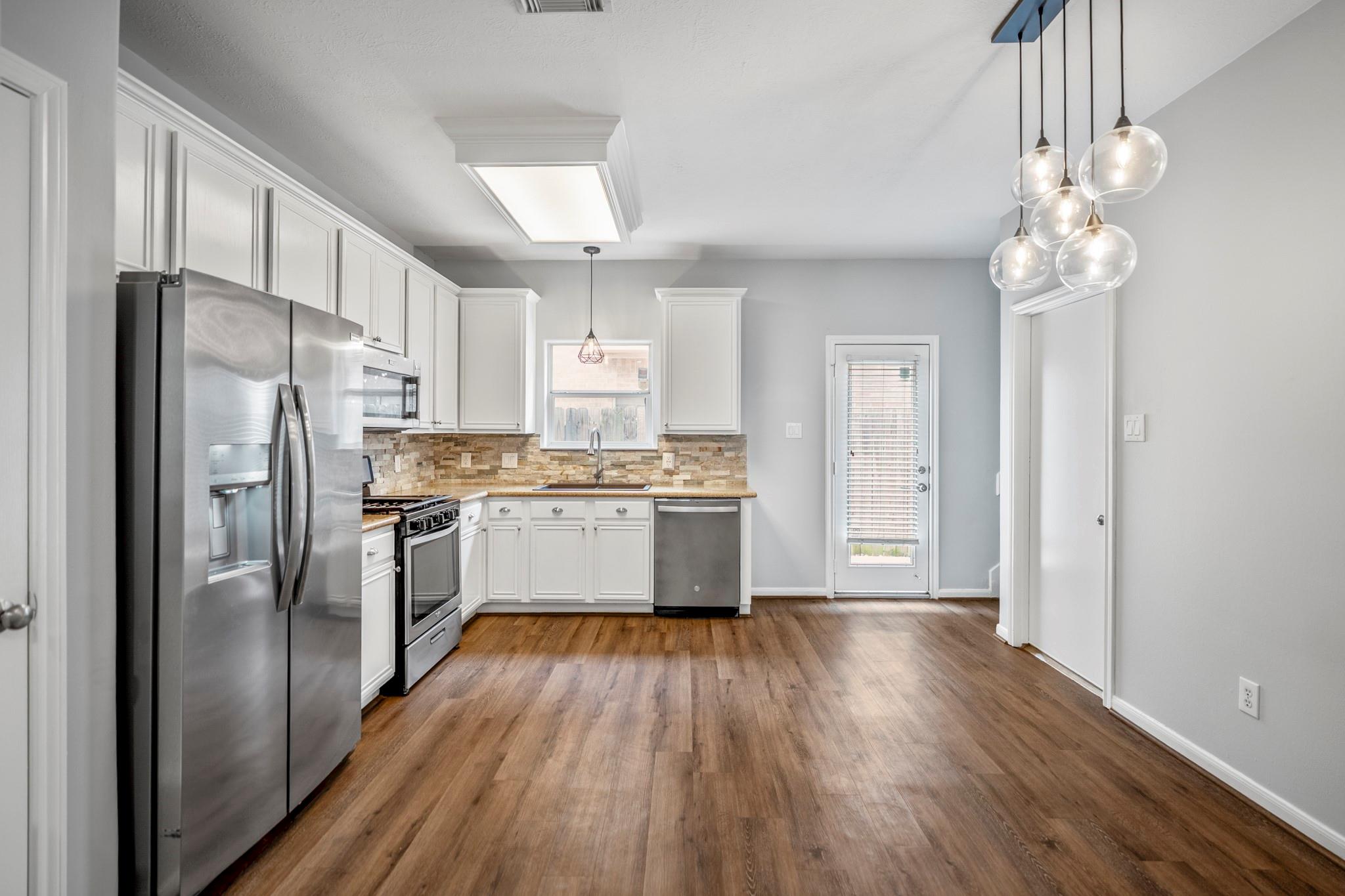 323 Plaza Del Sol Park