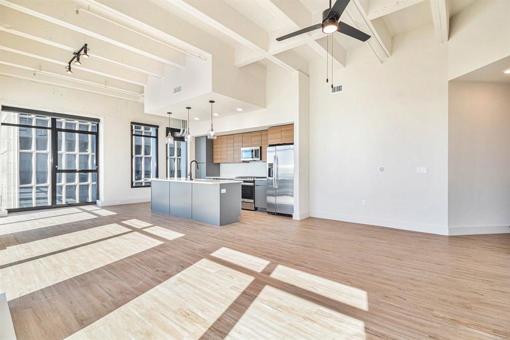 1801 Smith Street # 1810