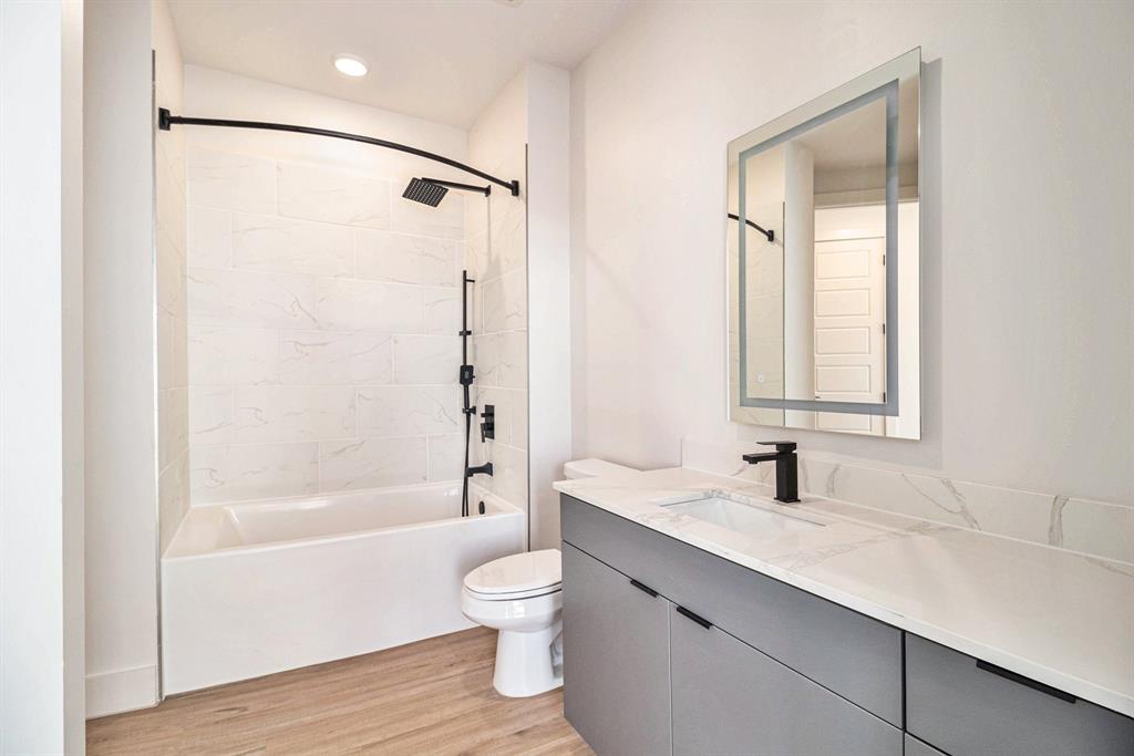 1801 Smith Street # 1810