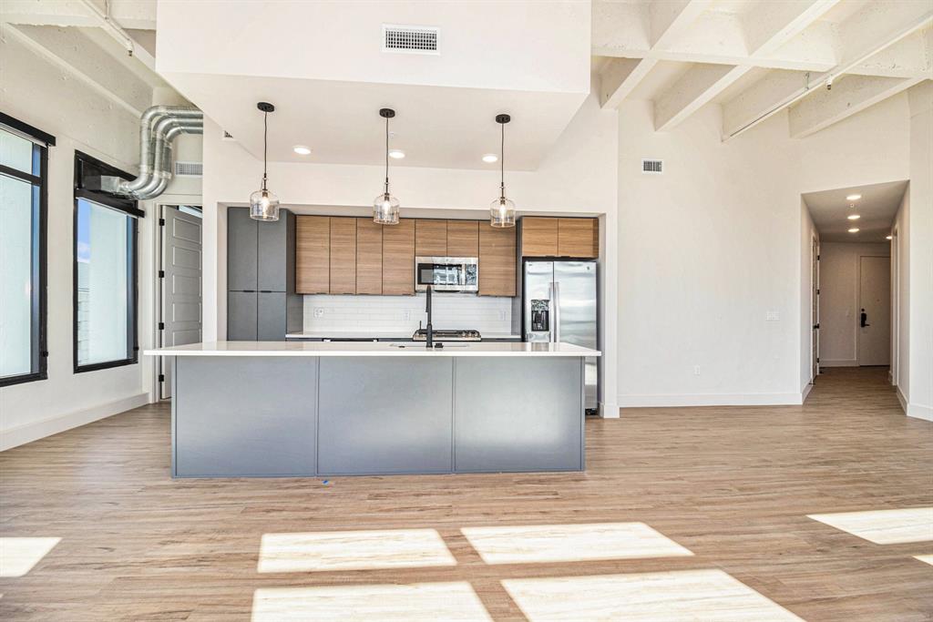 1801 Smith Street # 1810