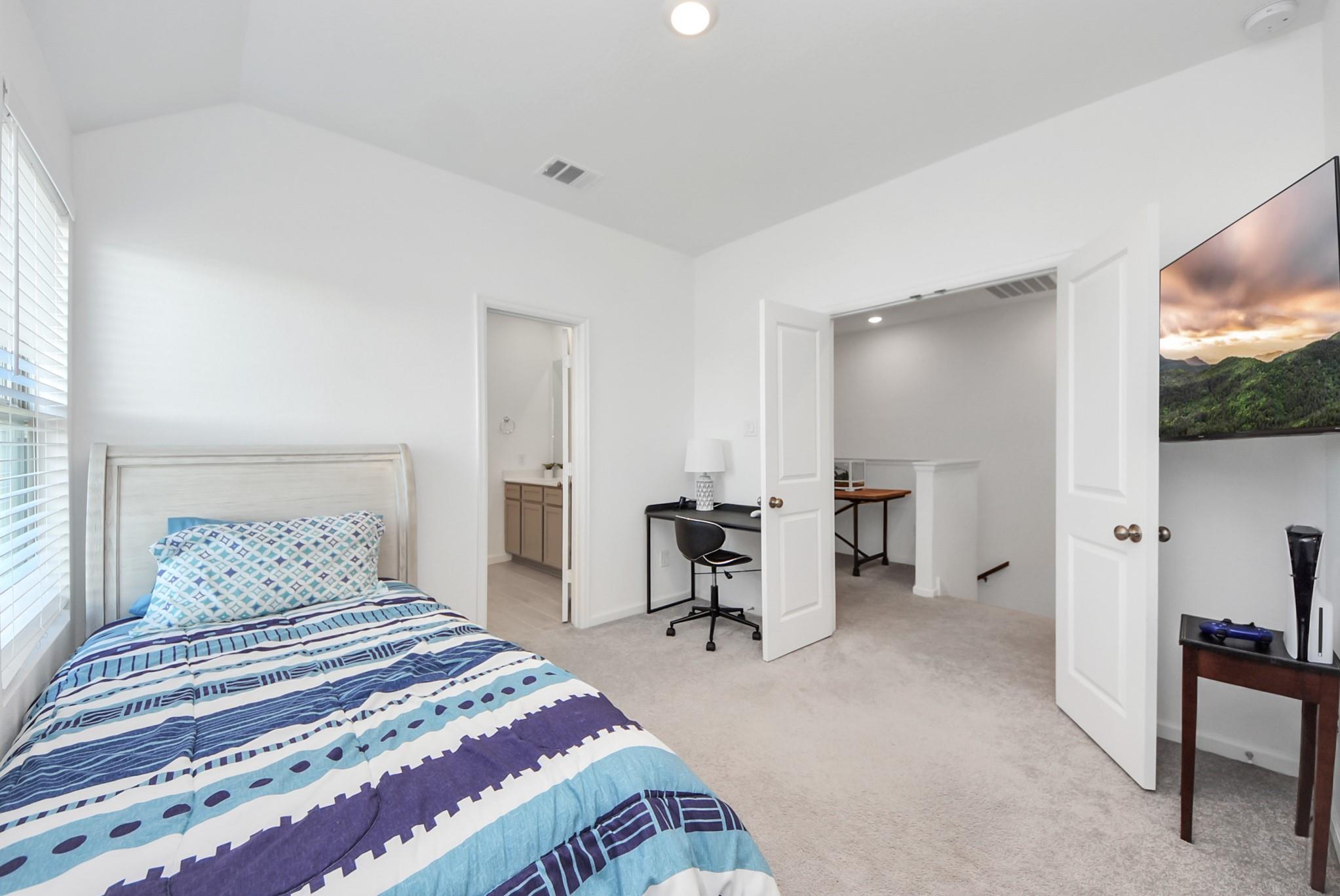 5403 Holly Haven Court