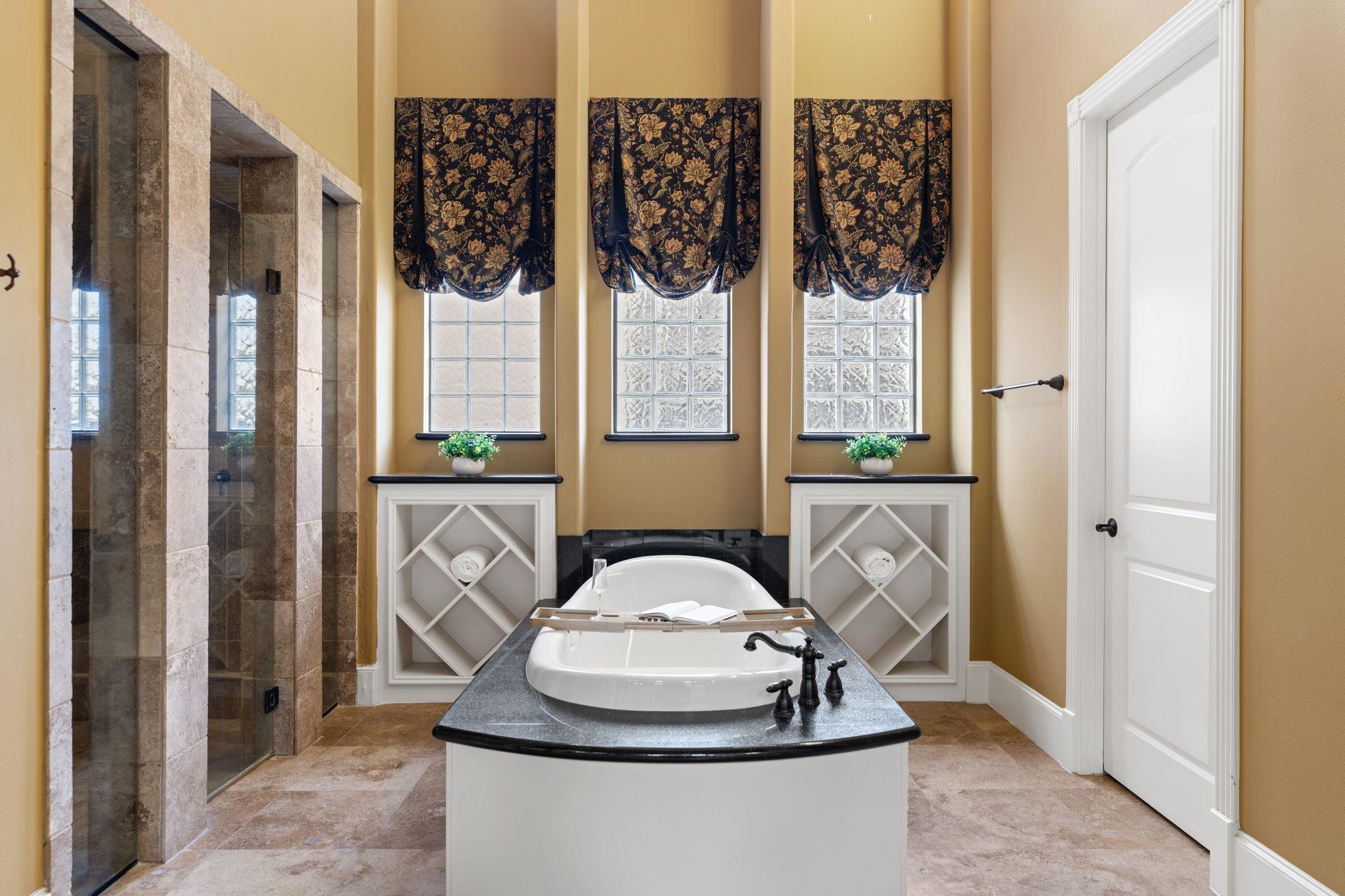 16502 Glorietta Turn