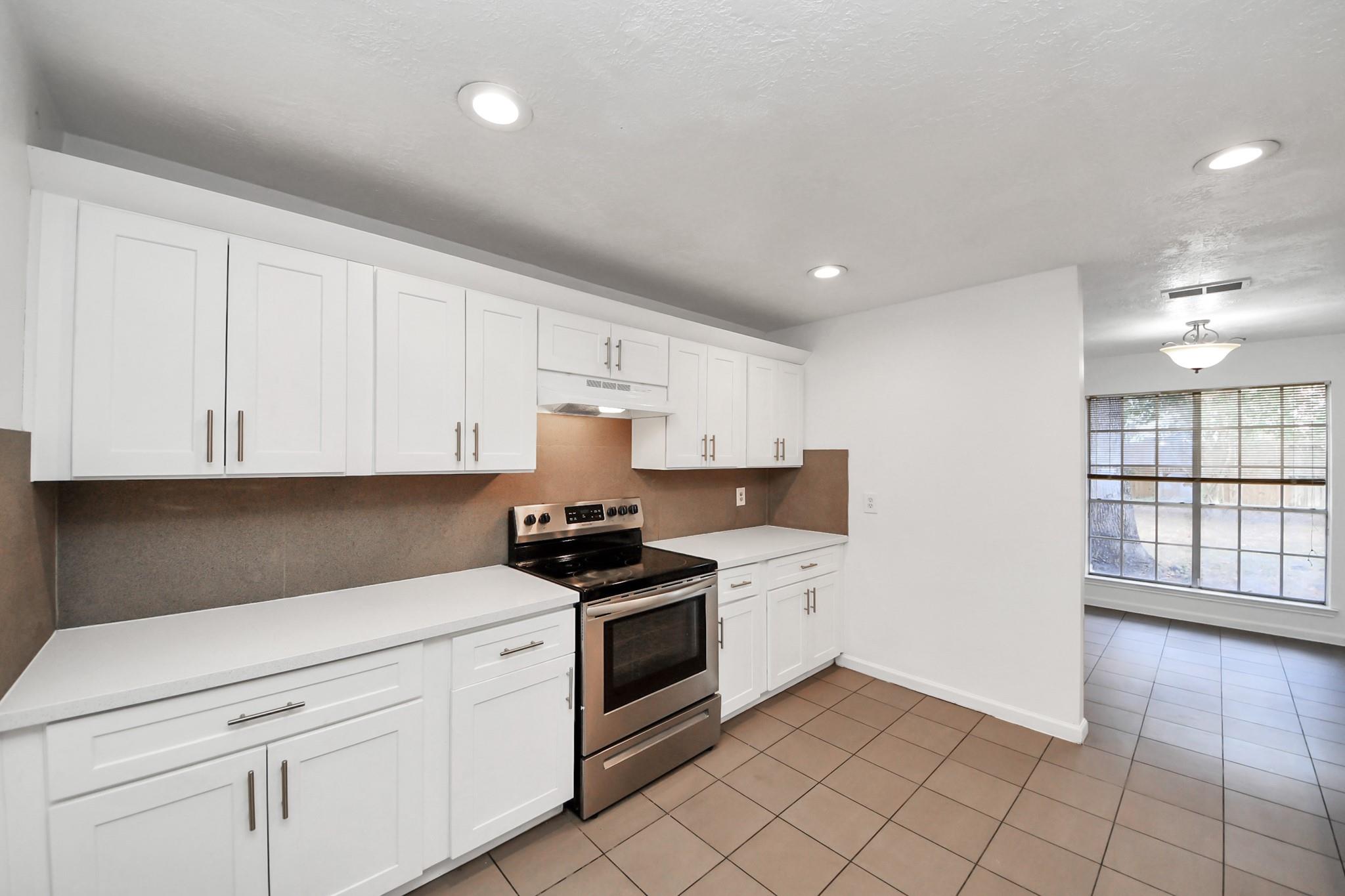 411 Dover Lane, Spring