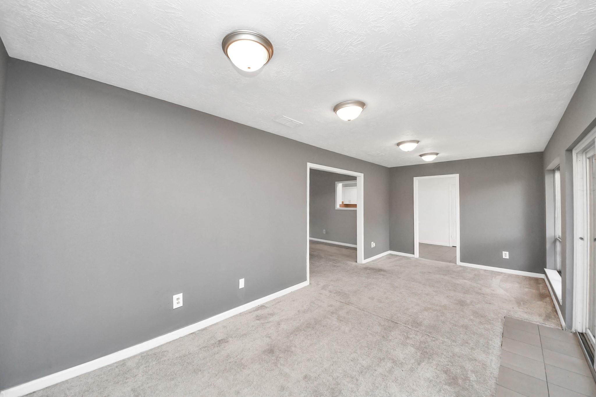 411 Dover Lane, Spring