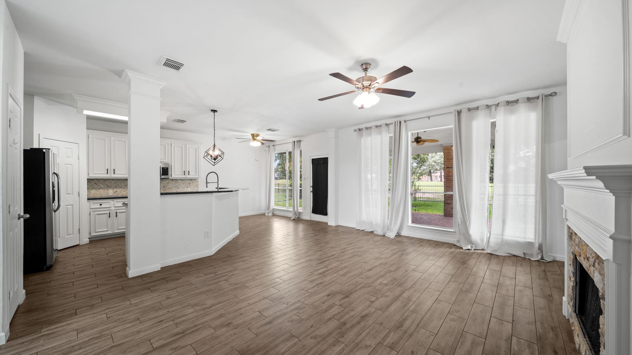8107 Trophy Place Drive