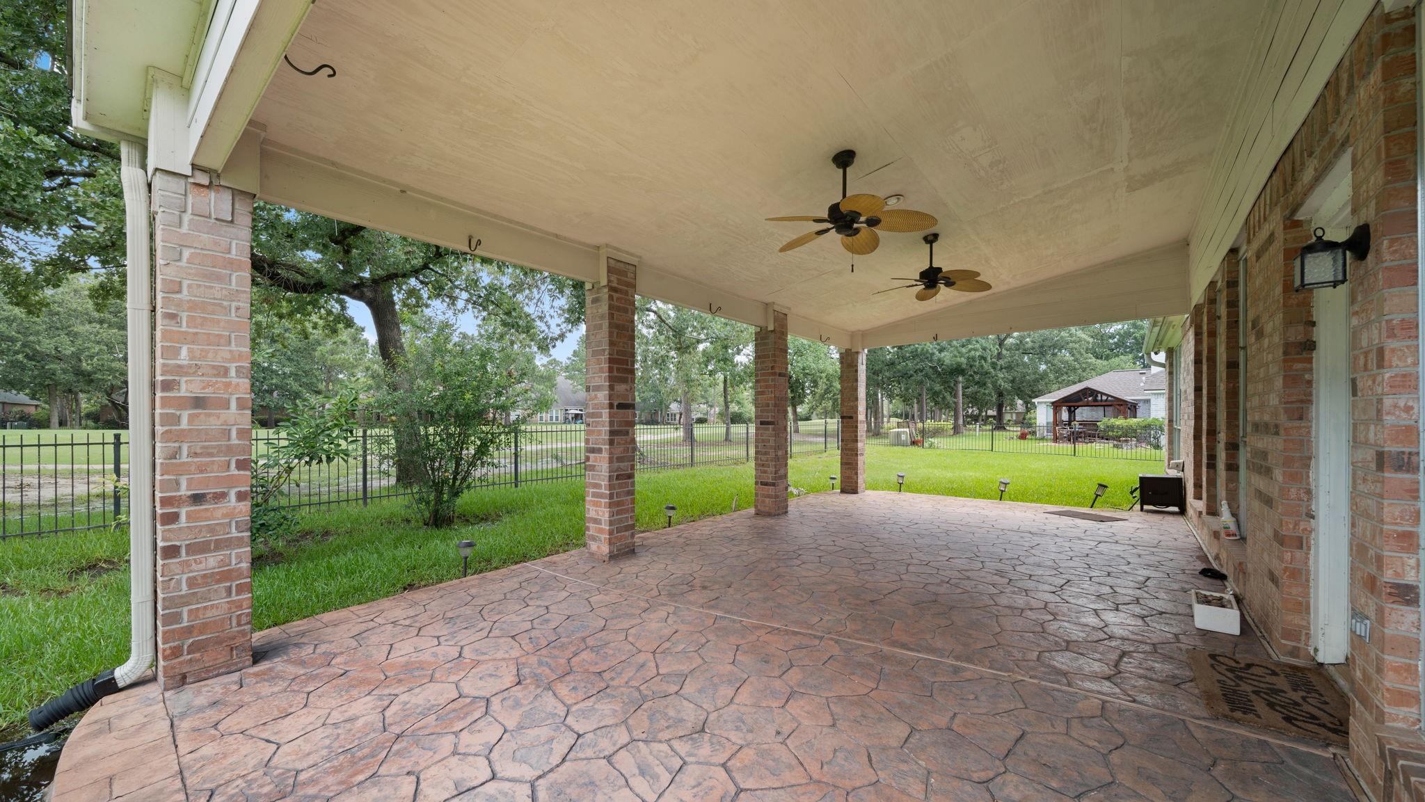 8107 Trophy Place Drive