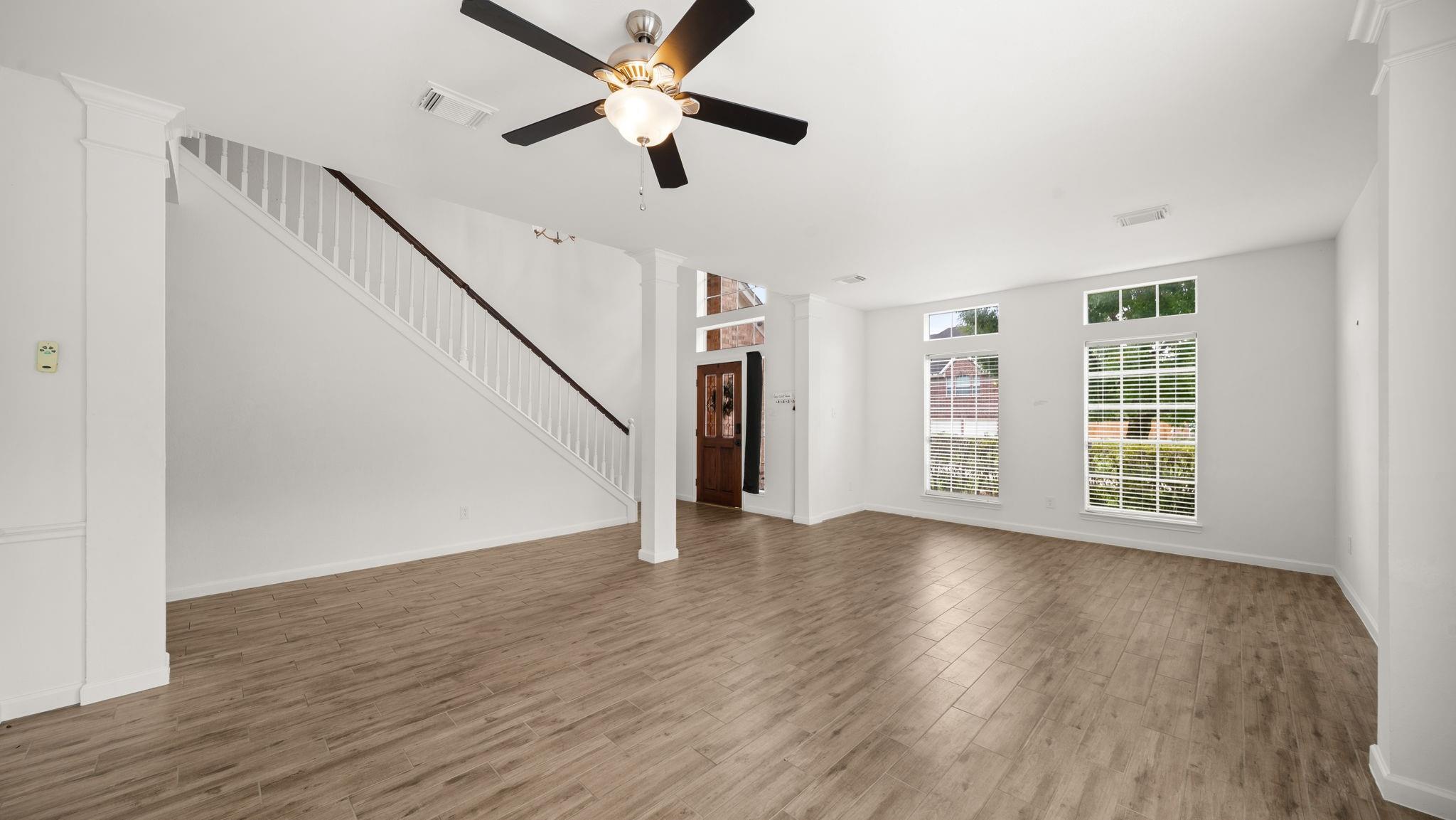 8107 Trophy Place Drive