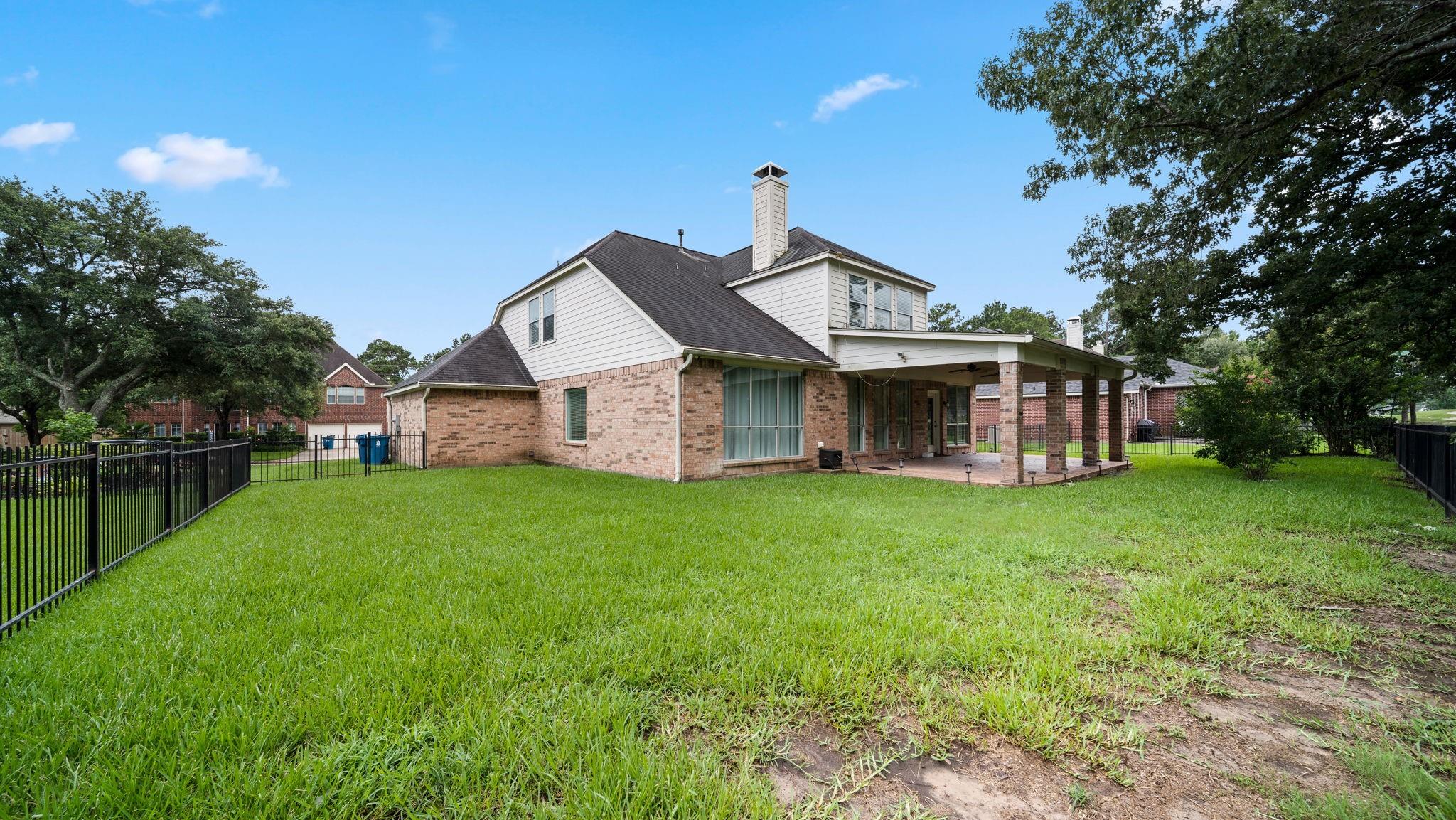 8107 Trophy Place Drive