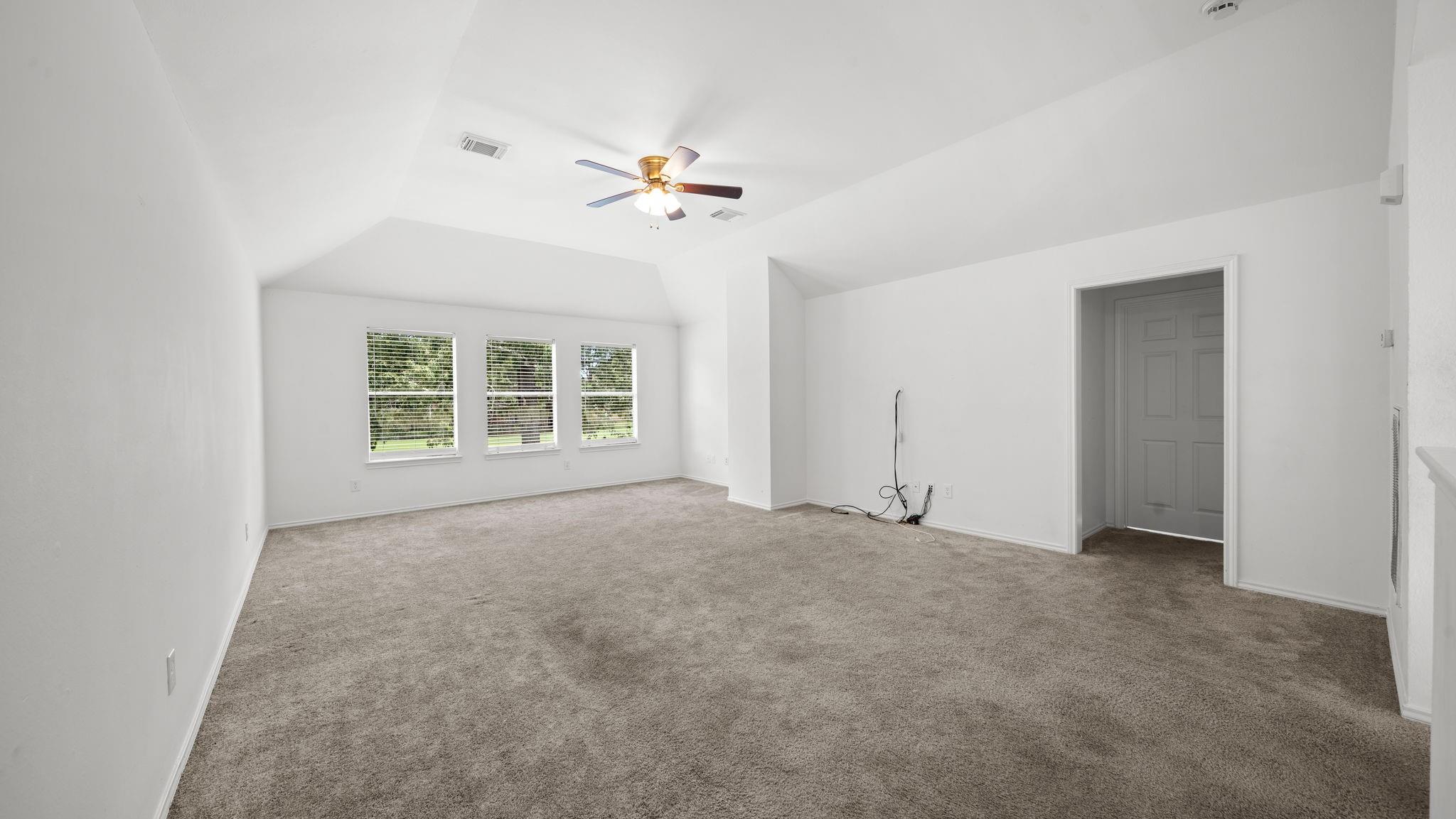 8107 Trophy Place Drive