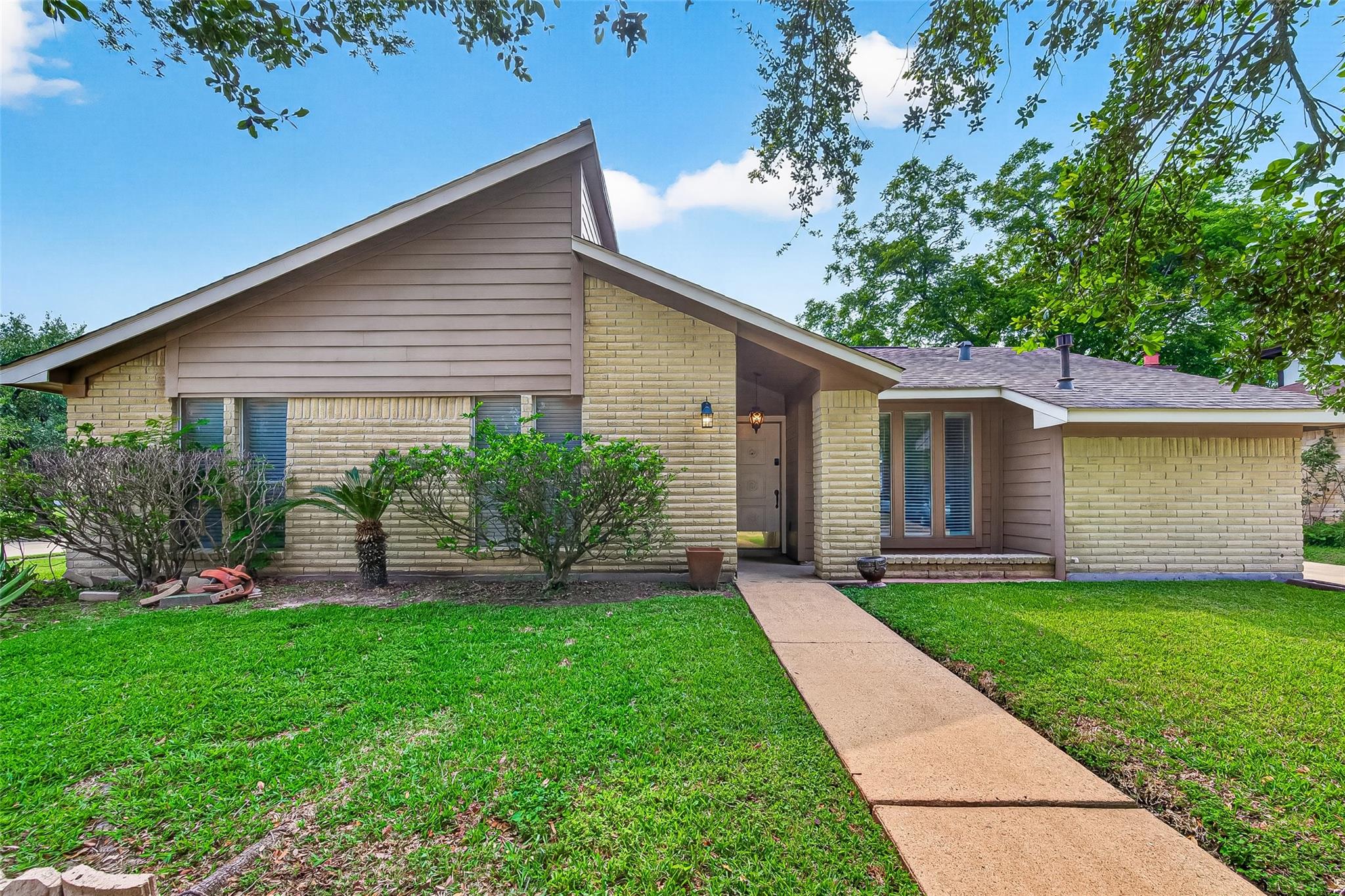 7403 Shady Vale Lane