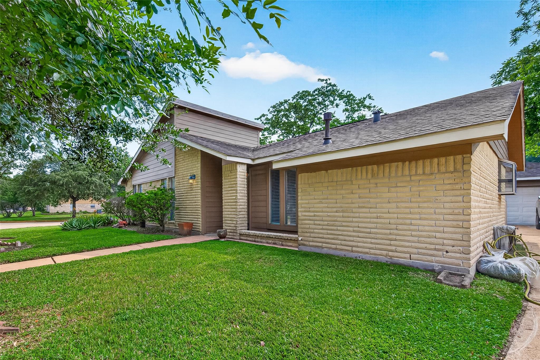 7403 Shady Vale Lane