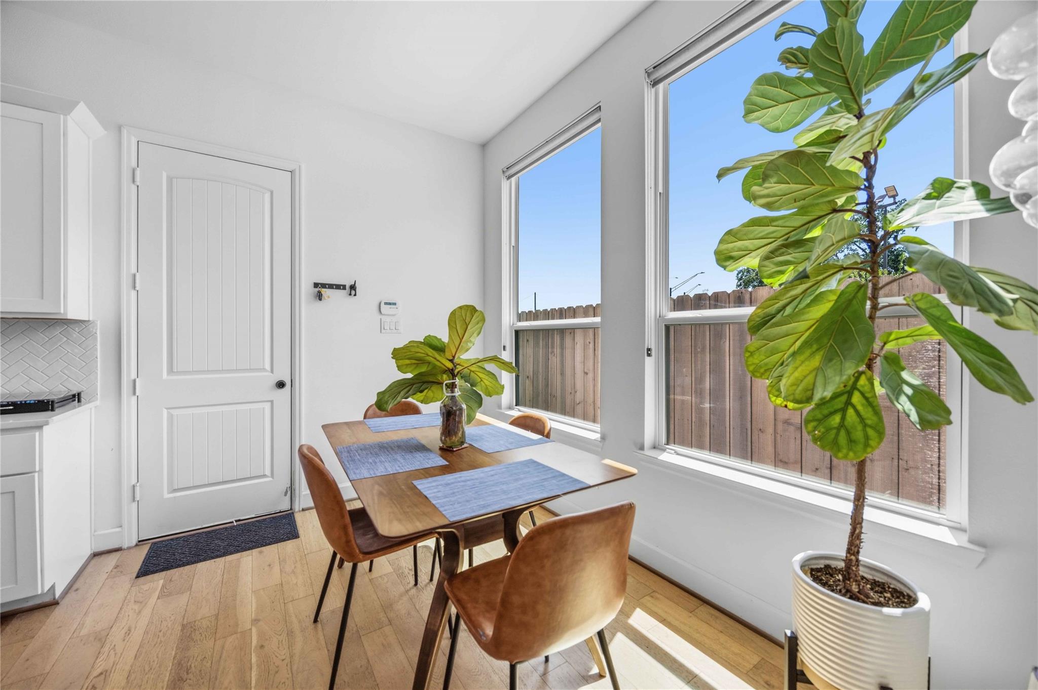 723 W 16th Street