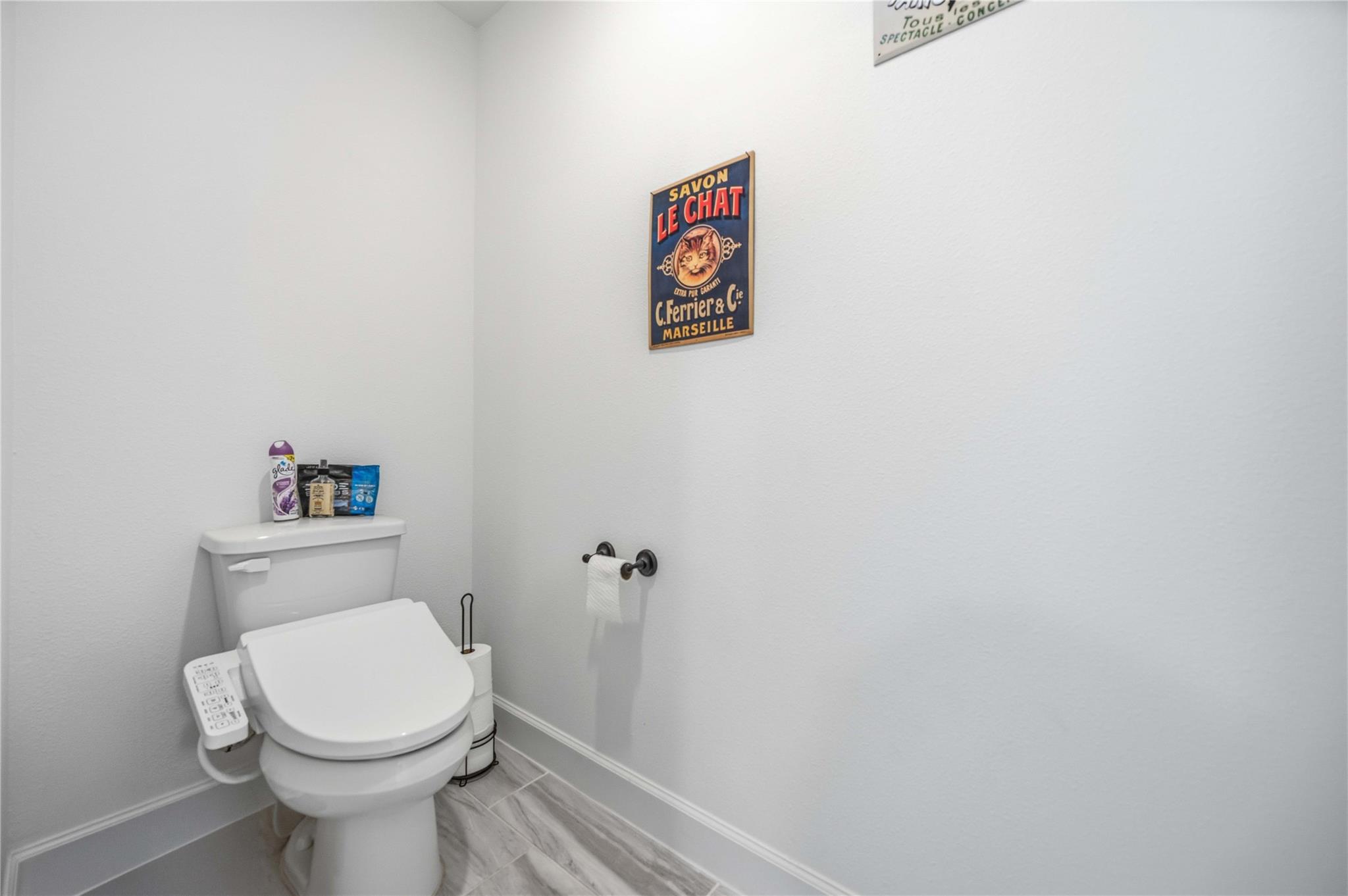 723 W 16th Street