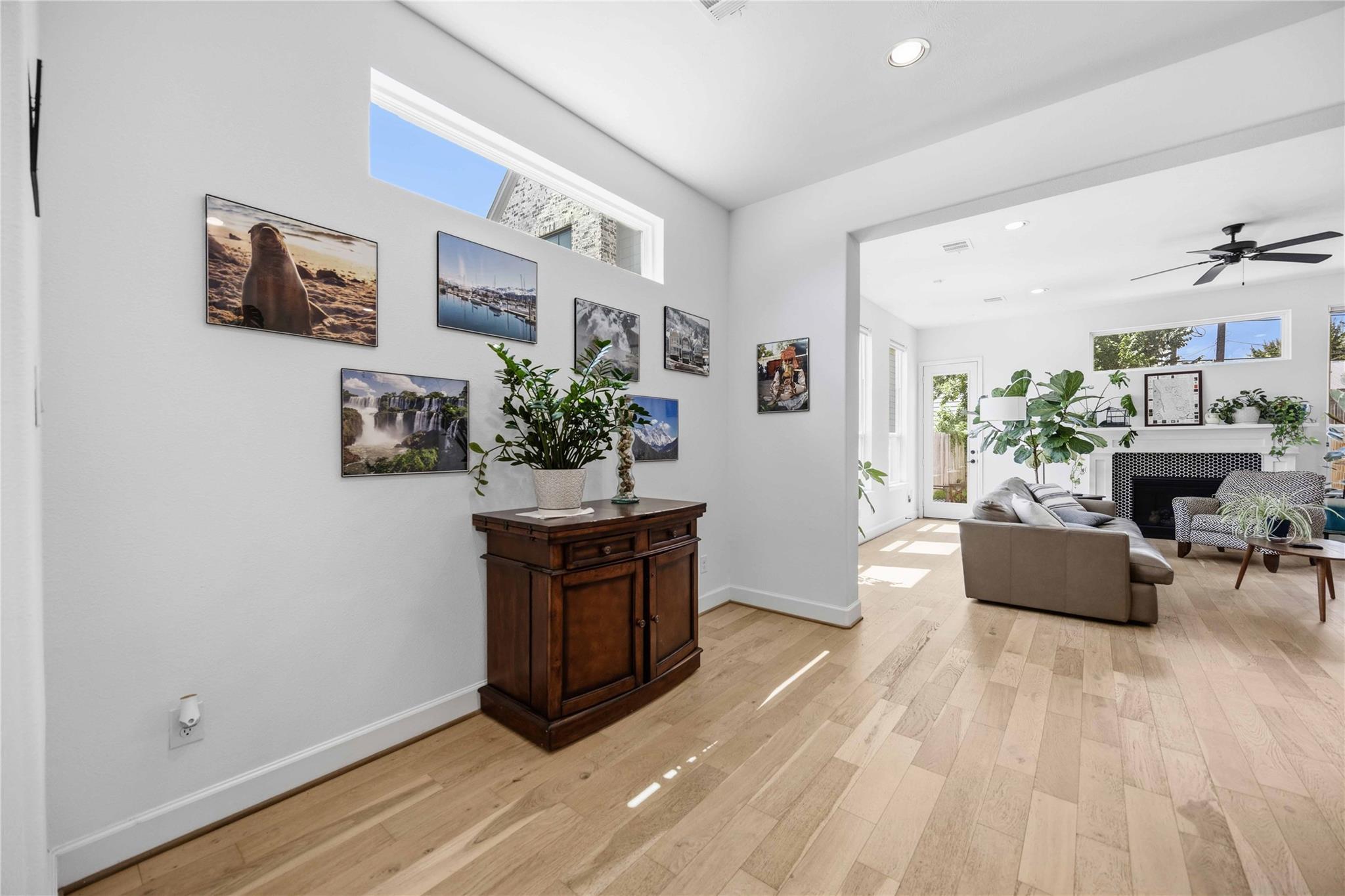 723 W 16th Street