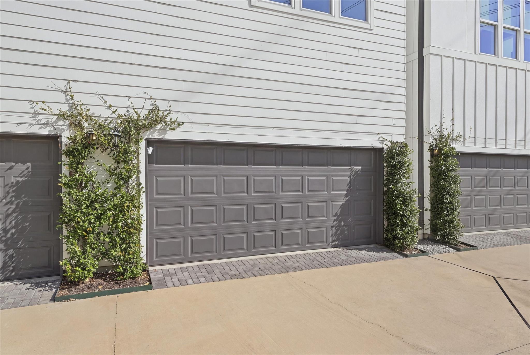 3305 W 11th Street