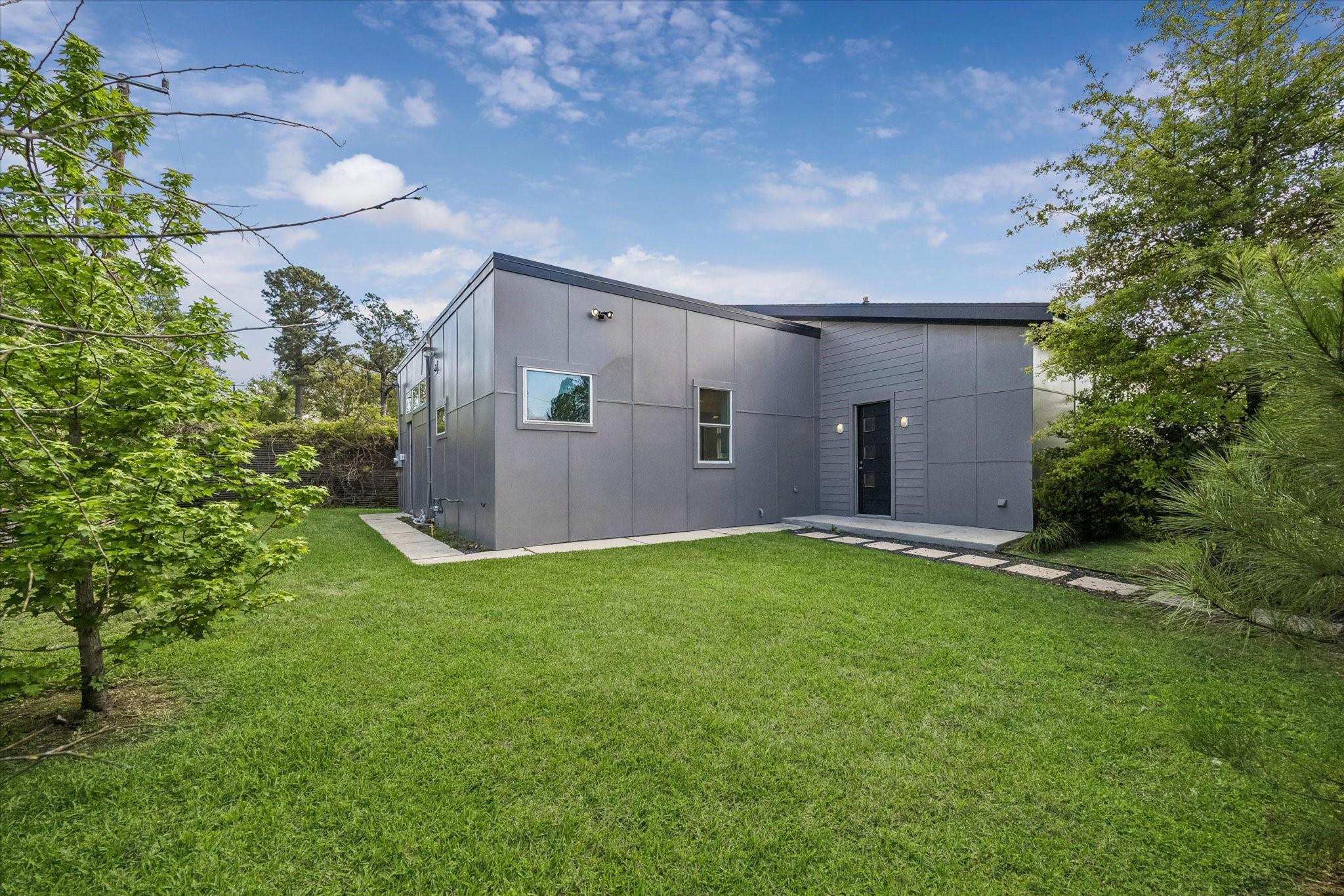 1562 Cheshire Lane