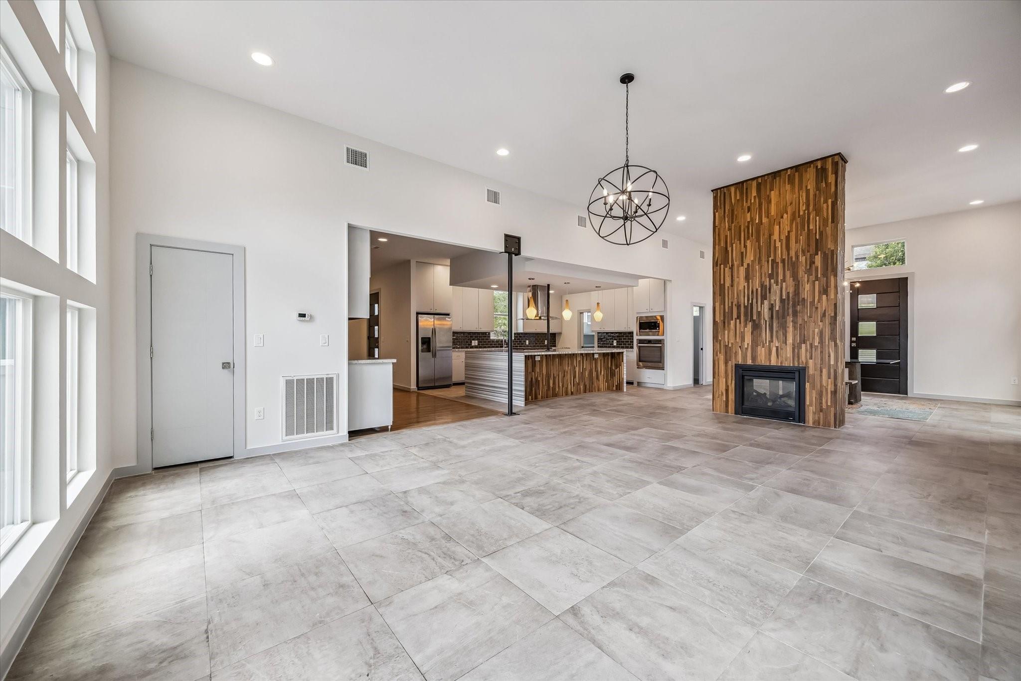 1562 Cheshire Lane