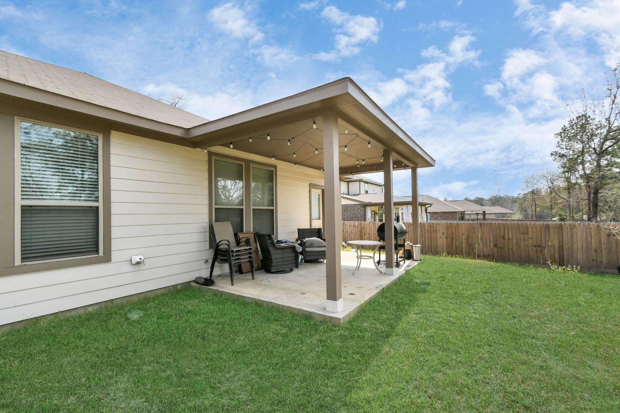 6145 White Oak Leaf Loop