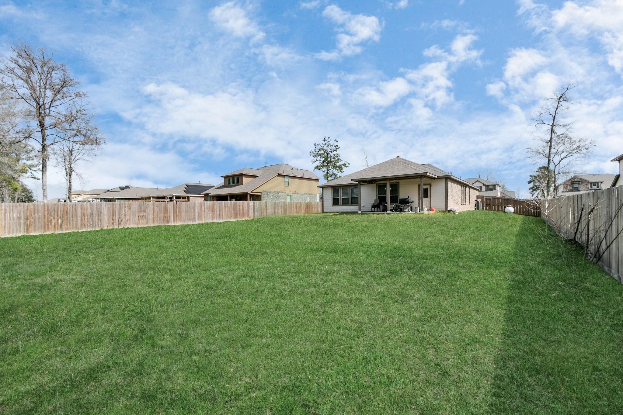 6145 White Oak Leaf Loop