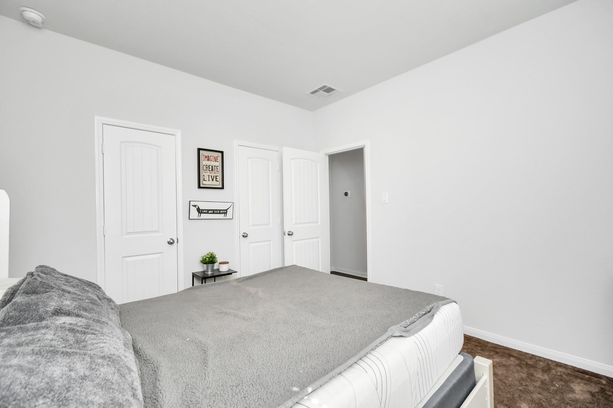 6145 White Oak Leaf Loop