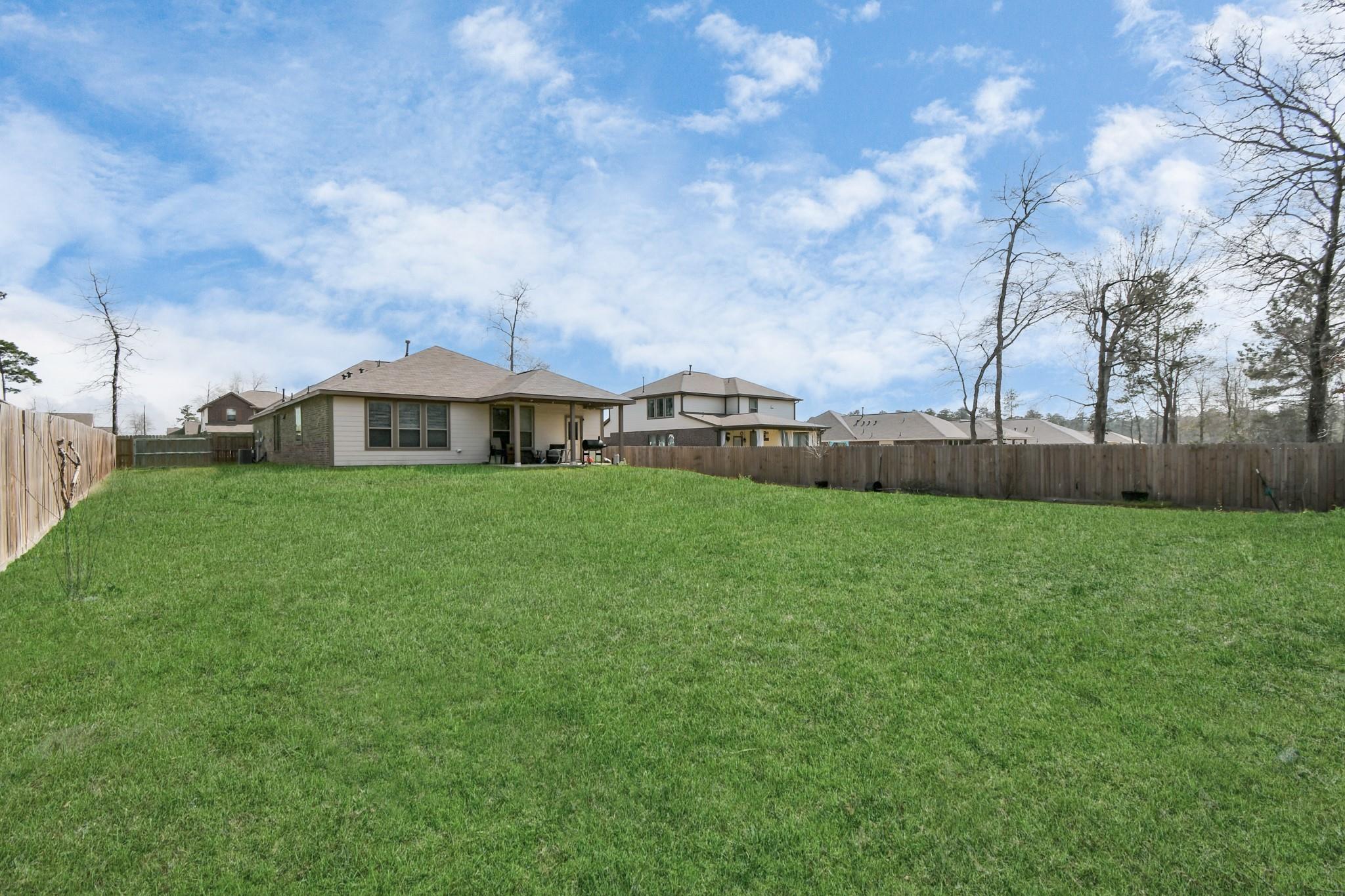 6145 White Oak Leaf Loop