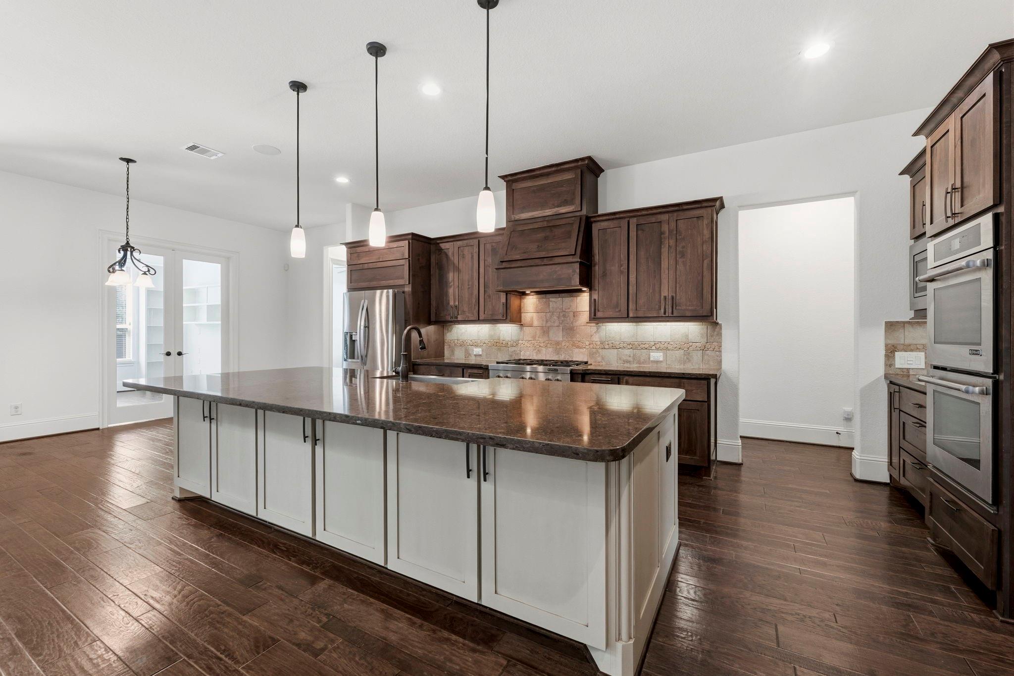 10 Coronet Ridge Court