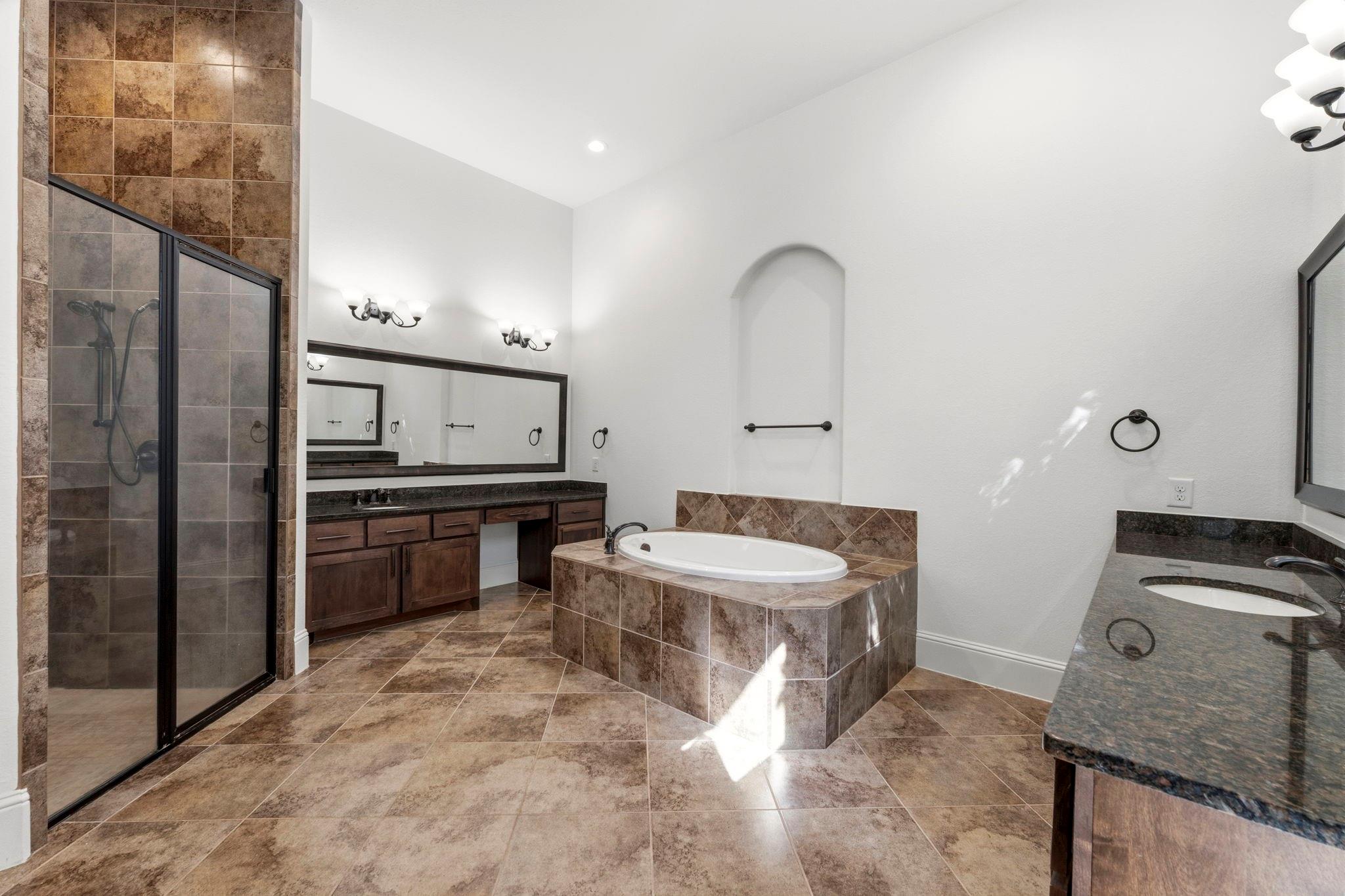 10 Coronet Ridge Court