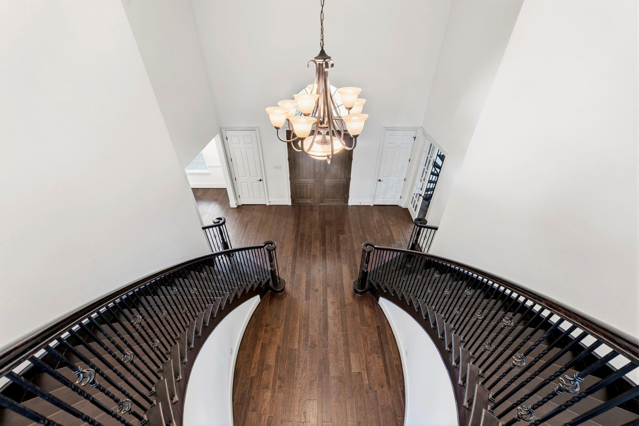 10 Coronet Ridge Court