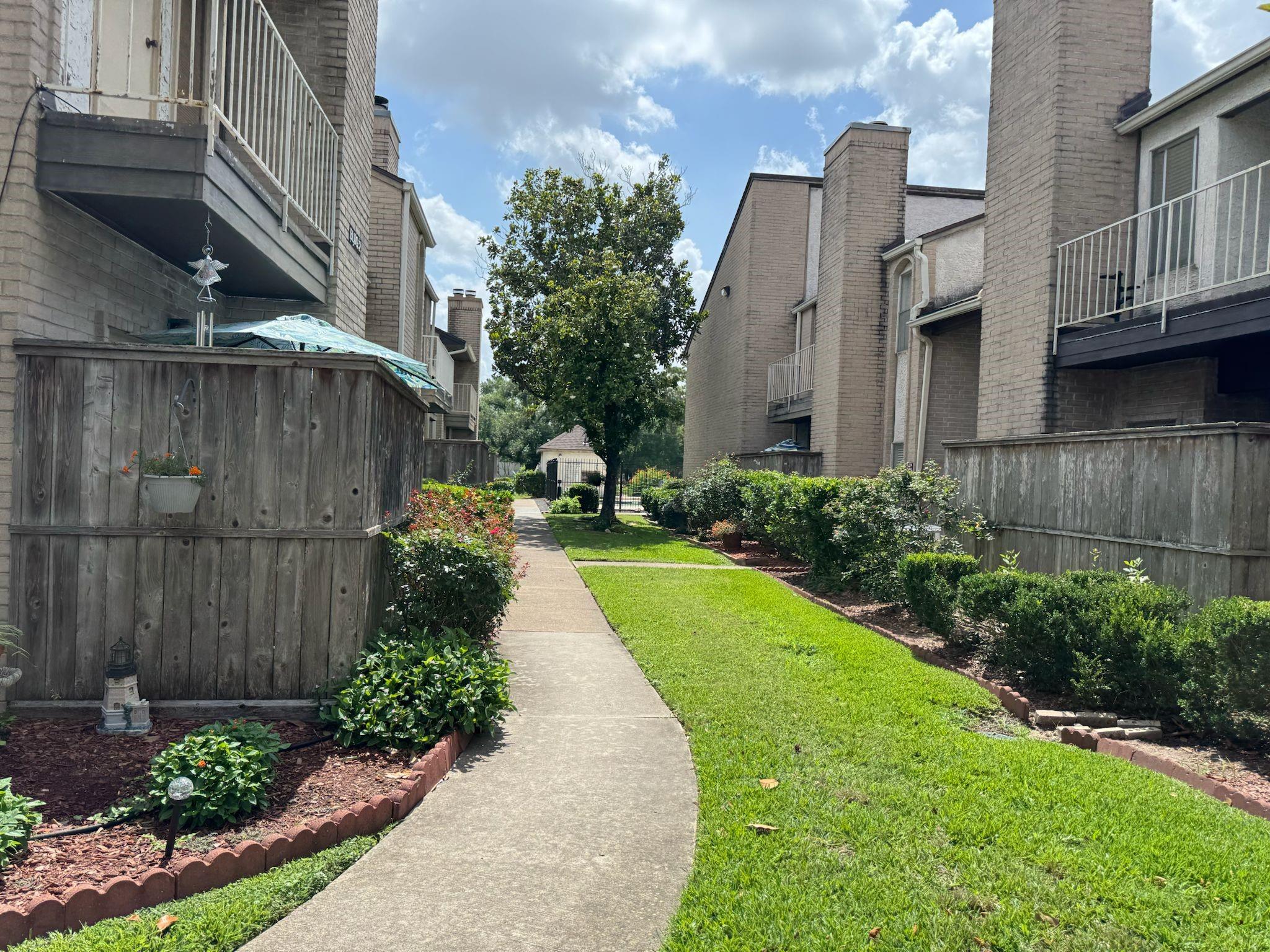 2011 Spenwick Drive # 511