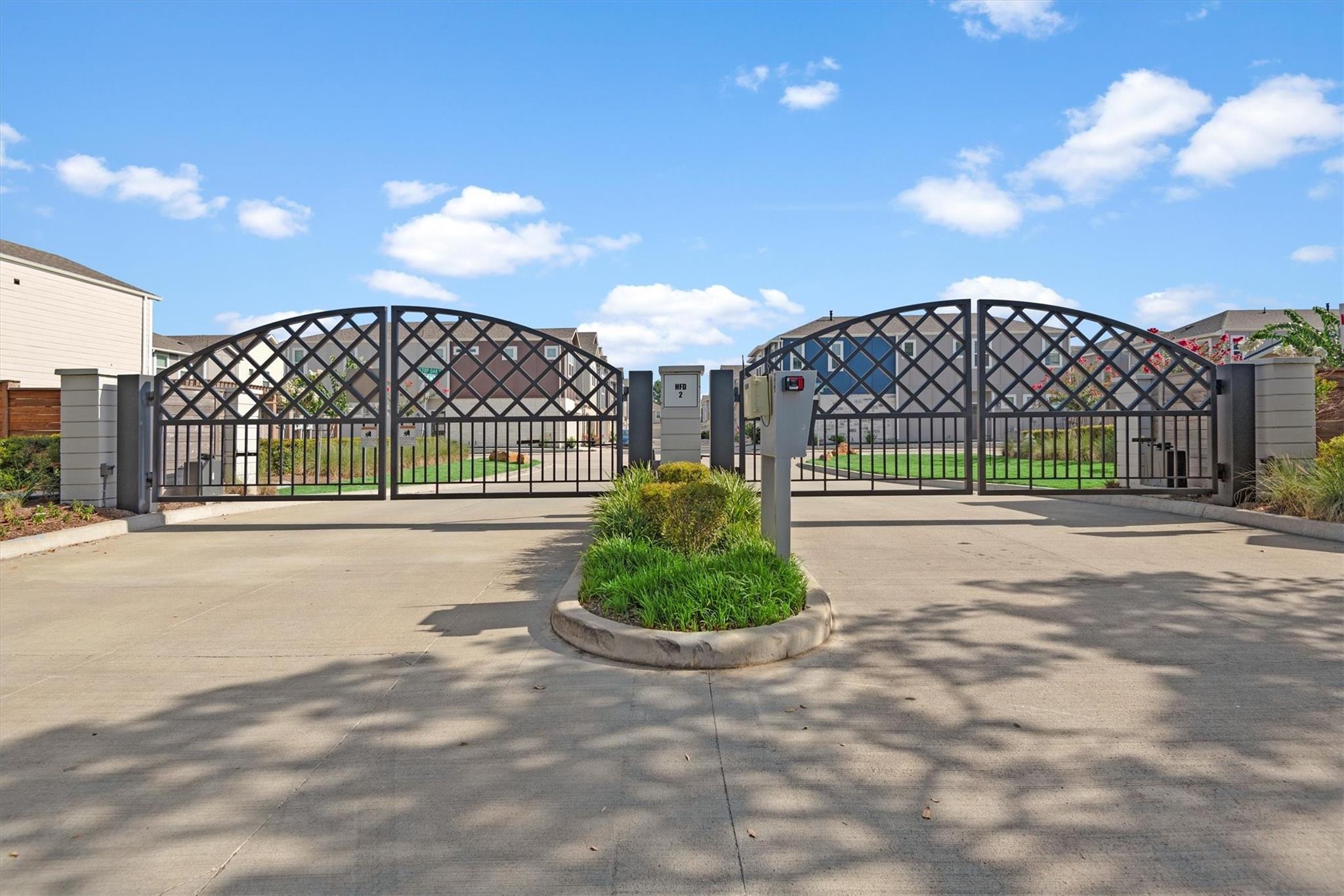 1520 Parkland Oak Drive