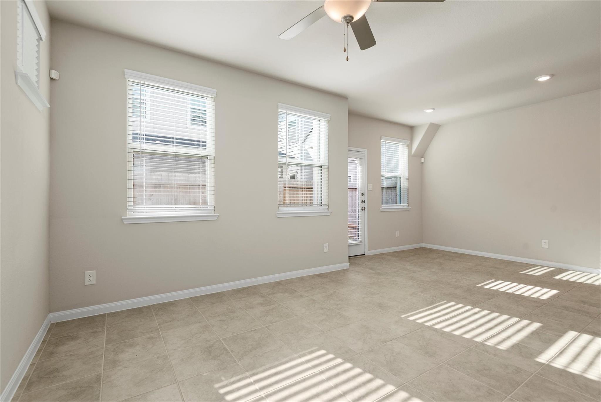 1520 Parkland Oak Drive