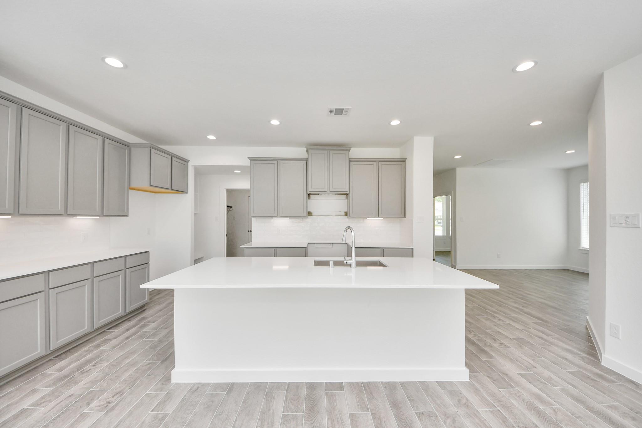 5714 Sandhill Oak Trail