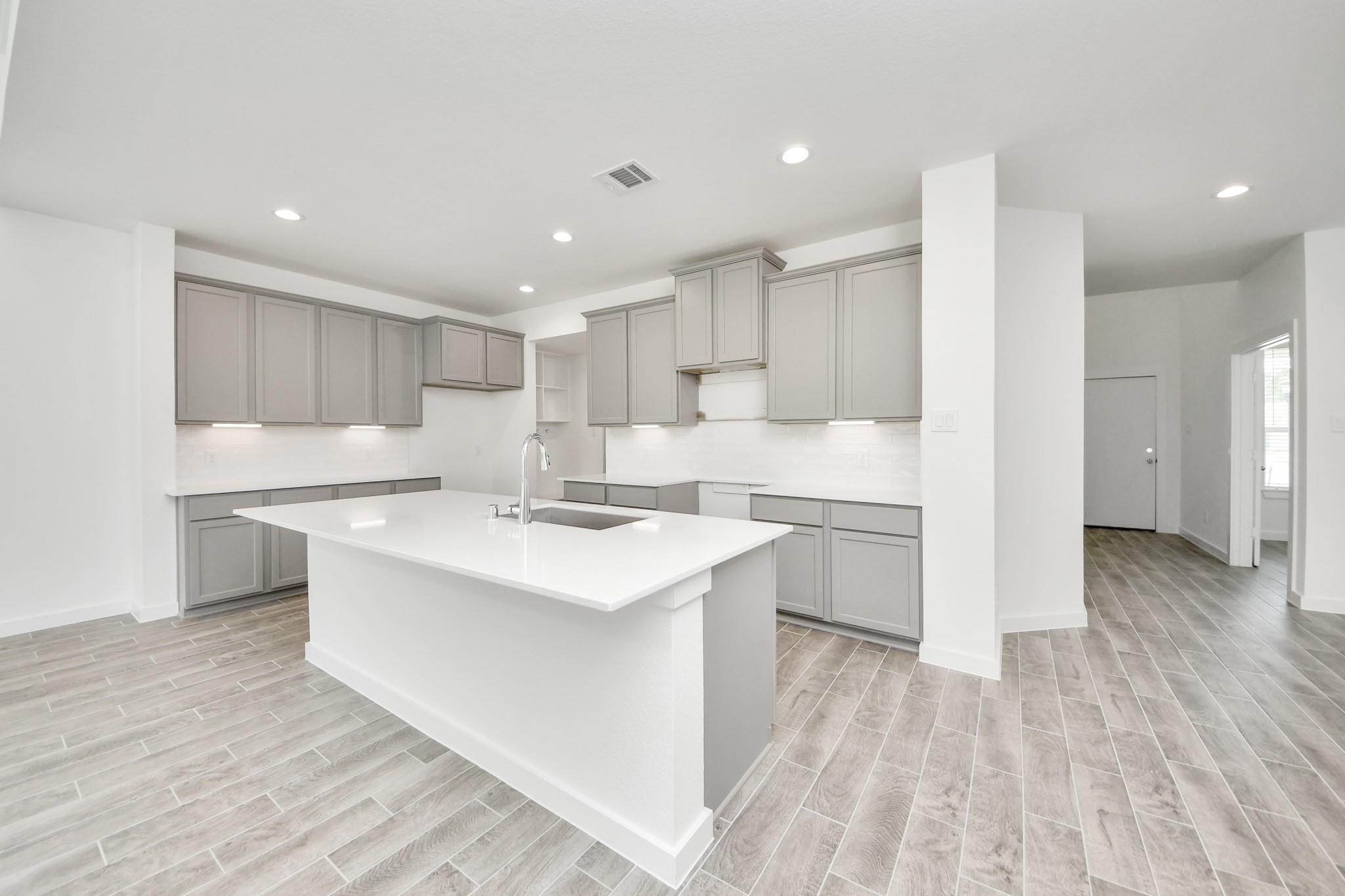 5714 Sandhill Oak Trail