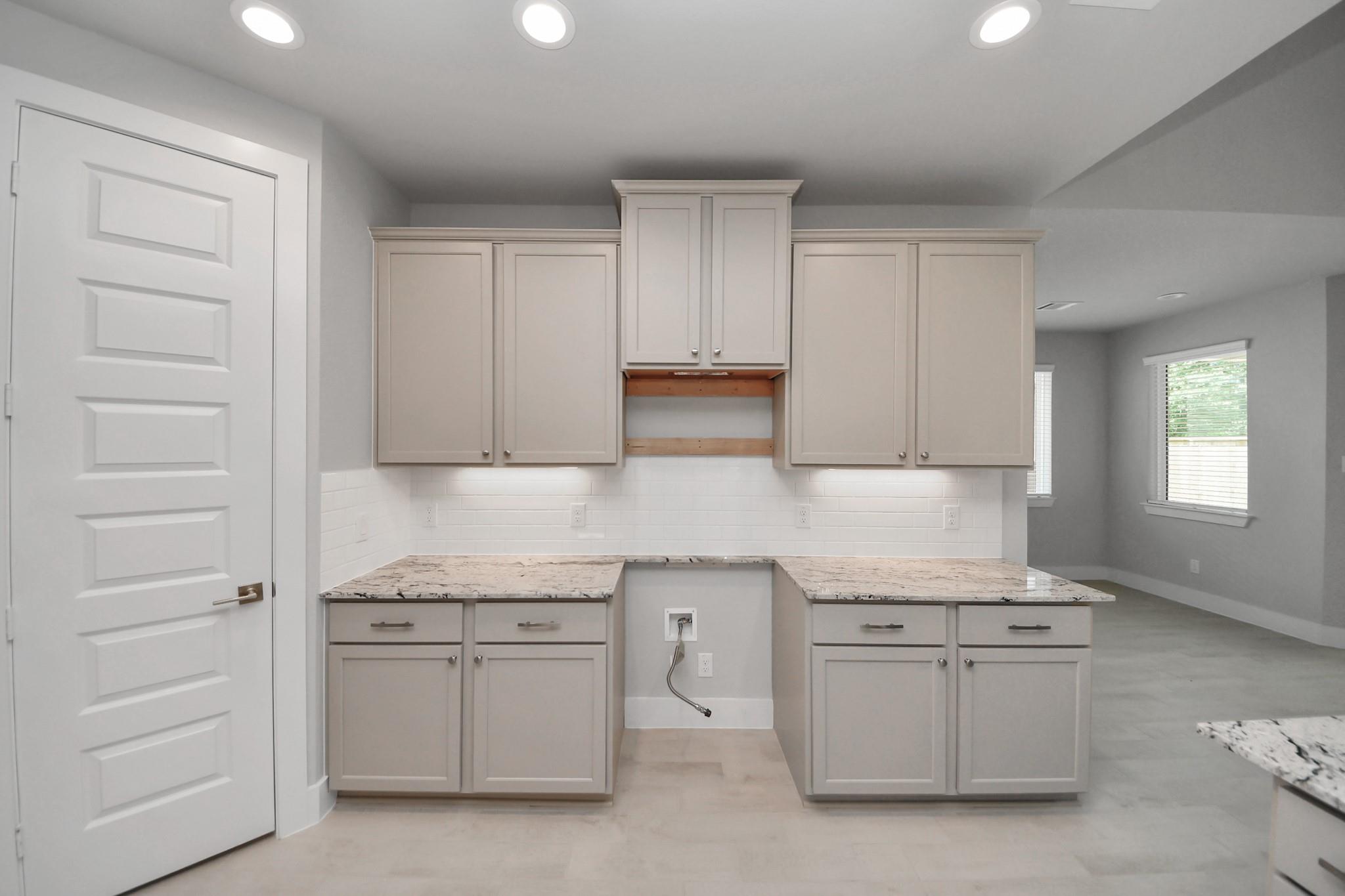3043 Native Spring Dr