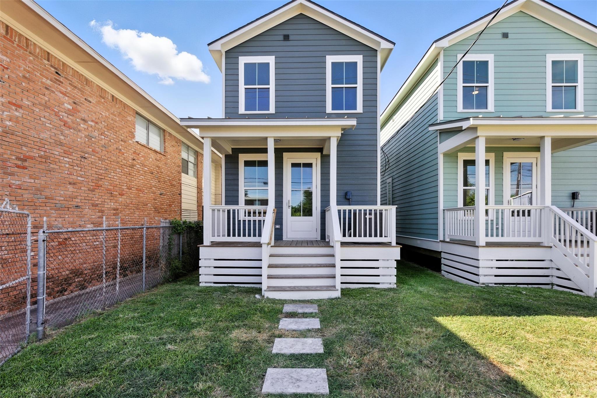 711 Ball Street