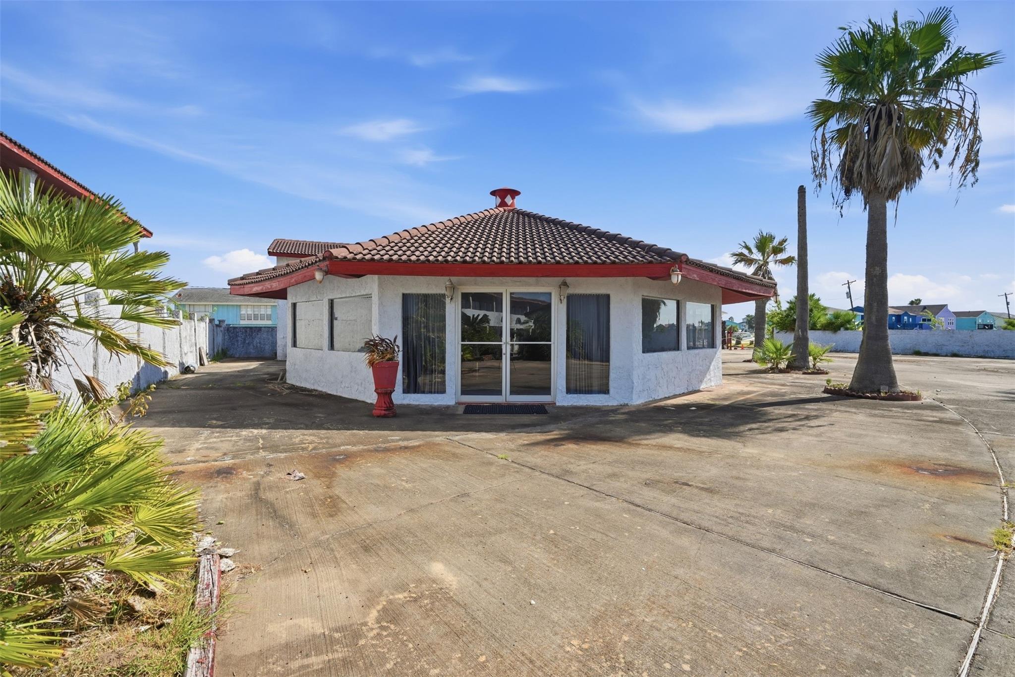 1500 Blue Water Drive