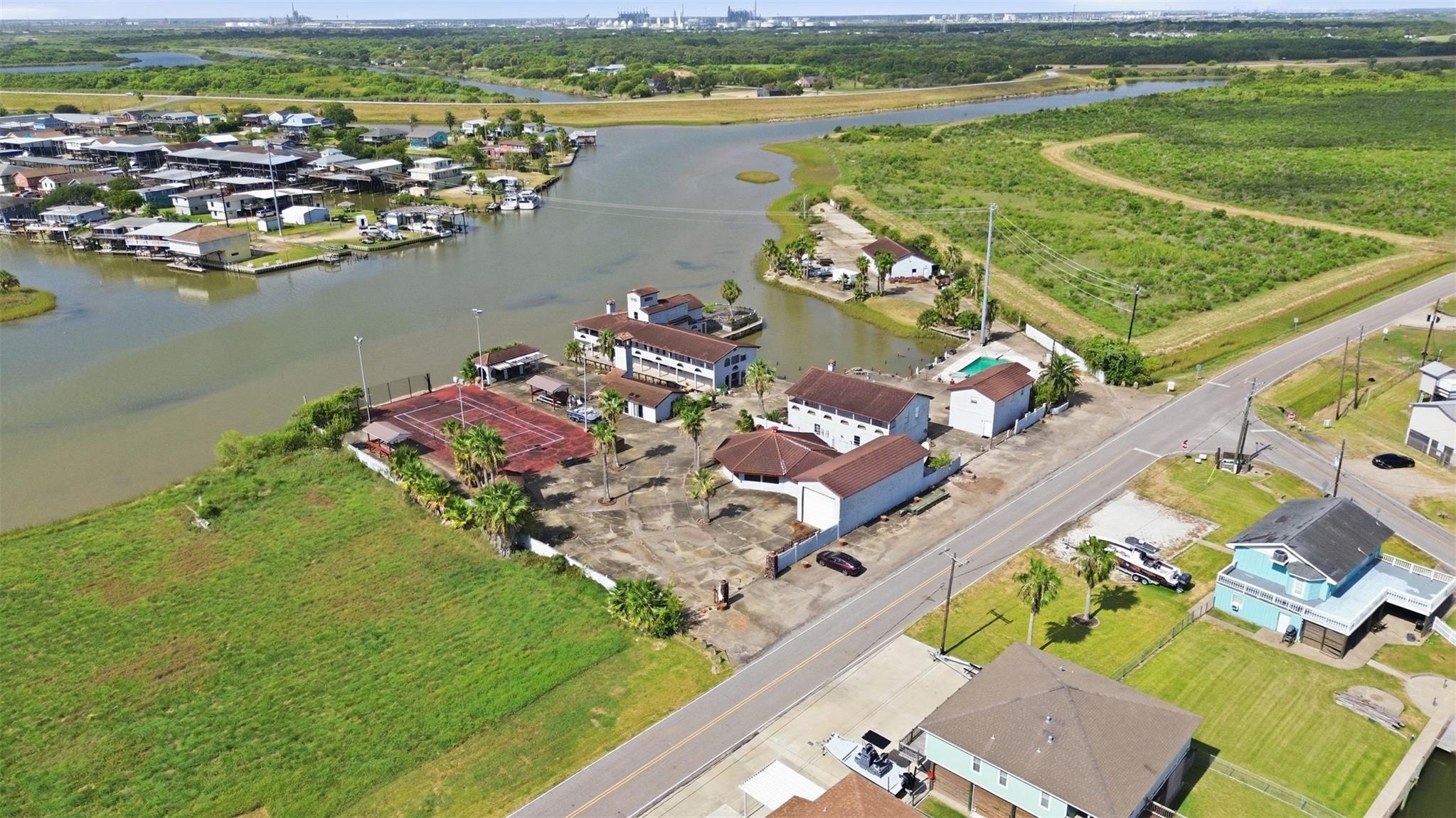 1500 Blue Water Drive