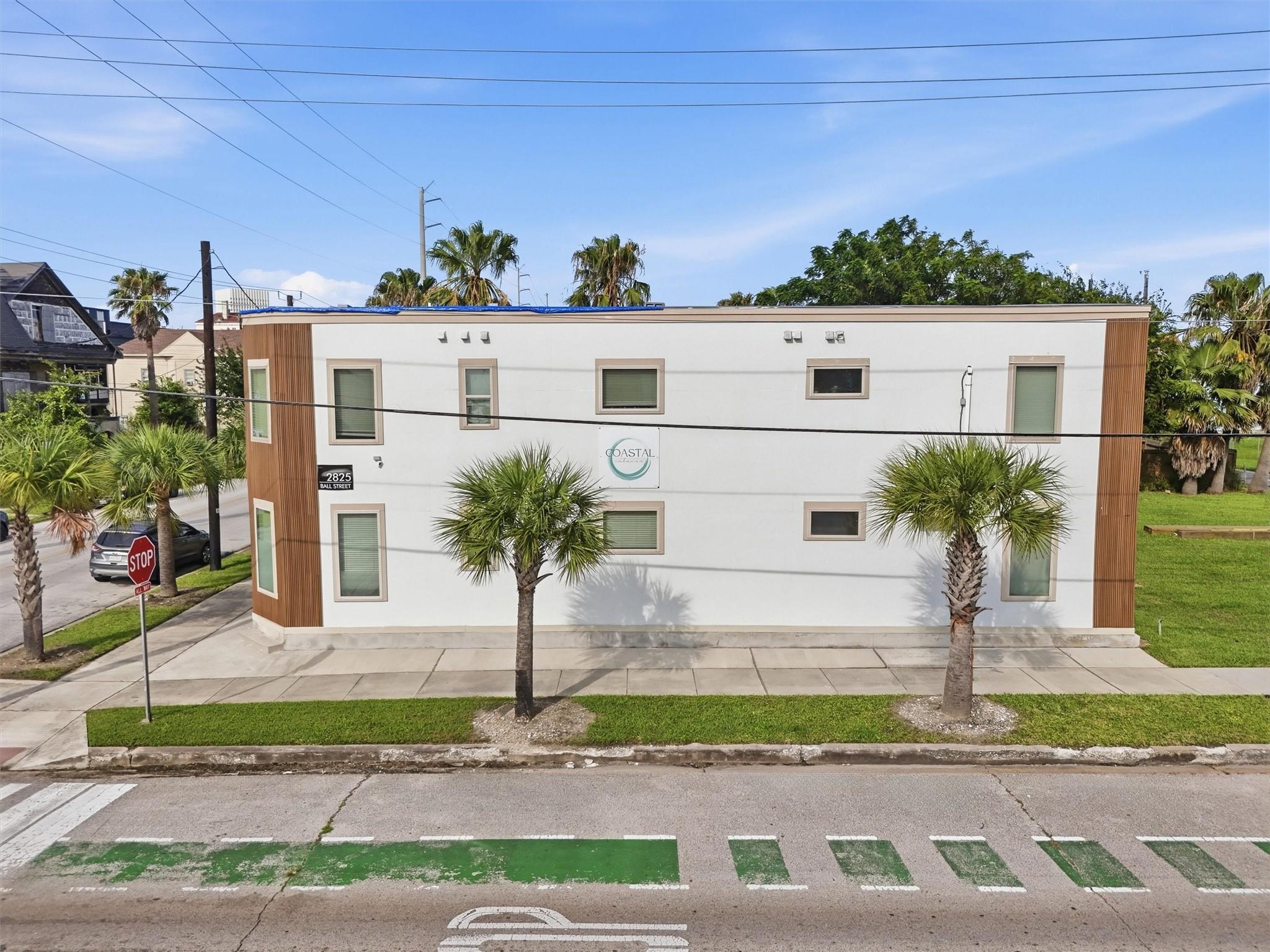 2825 Ball Street