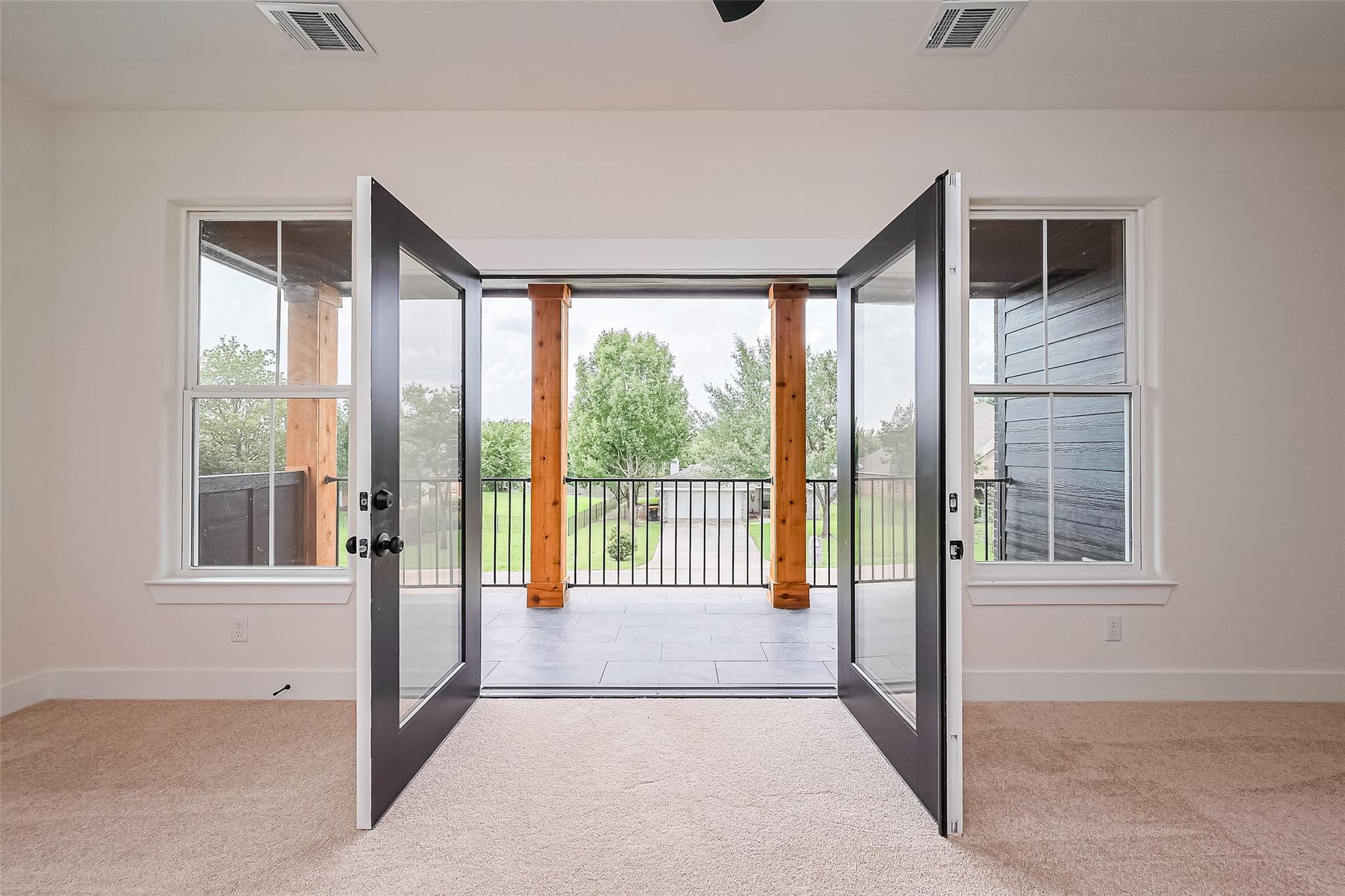 13991 Shoreline Drive, Willis