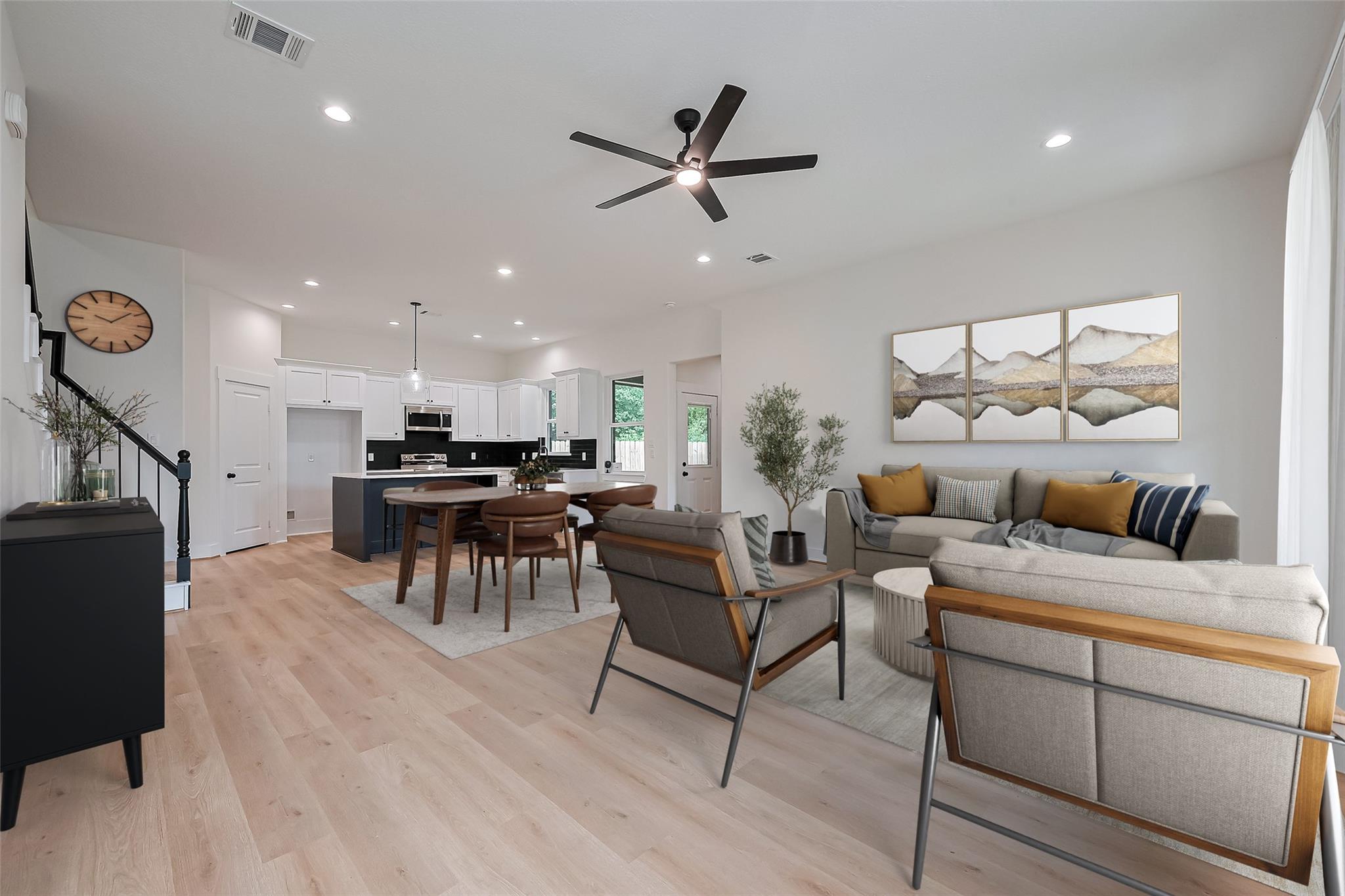 13991 Shoreline Drive, Willis