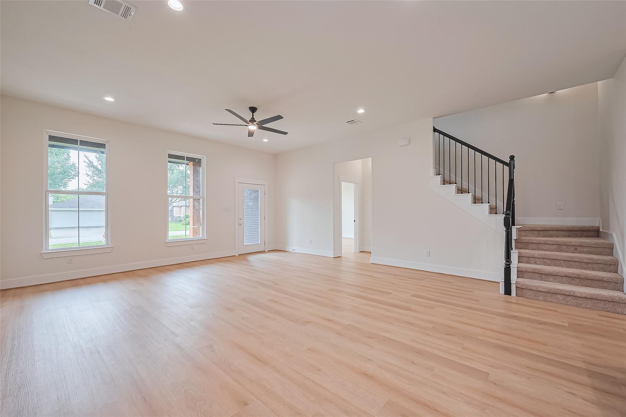 13991 Shoreline Drive, Willis