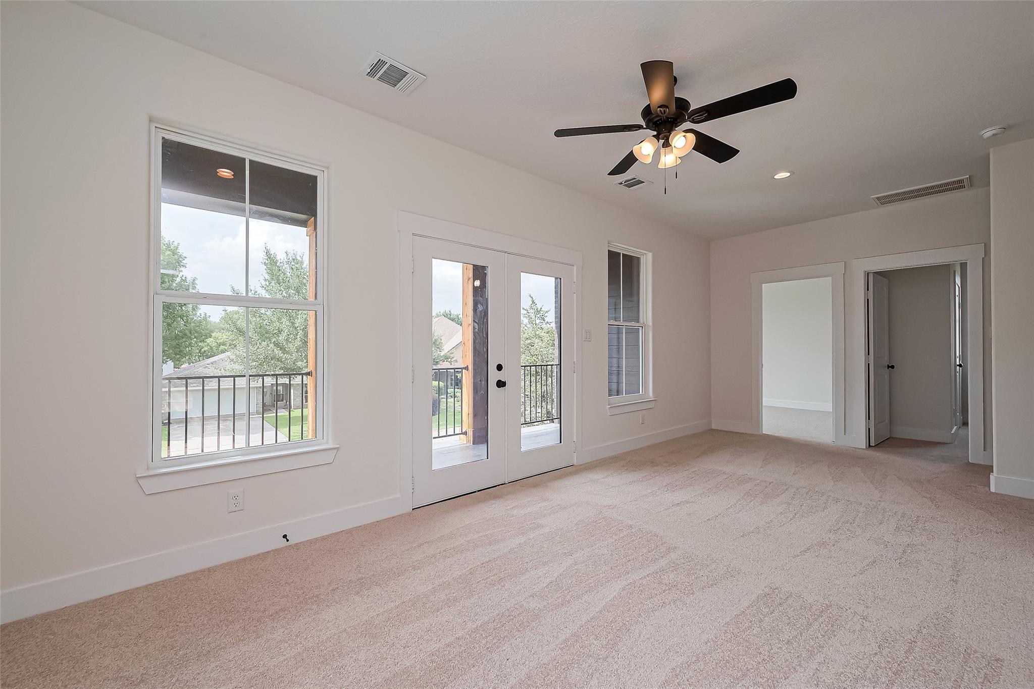 13991 Shoreline Drive, Willis