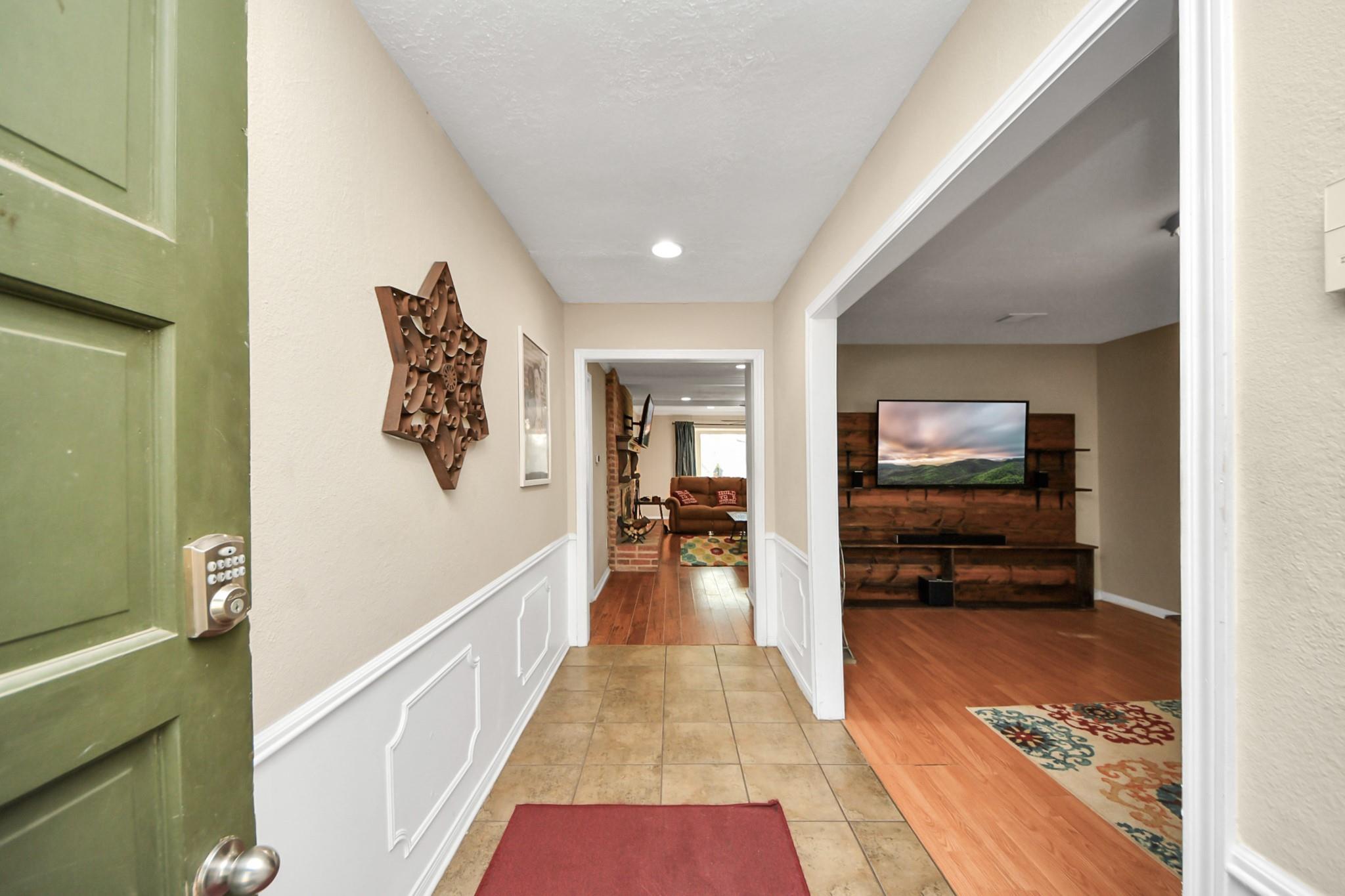902 Old Mill Lane